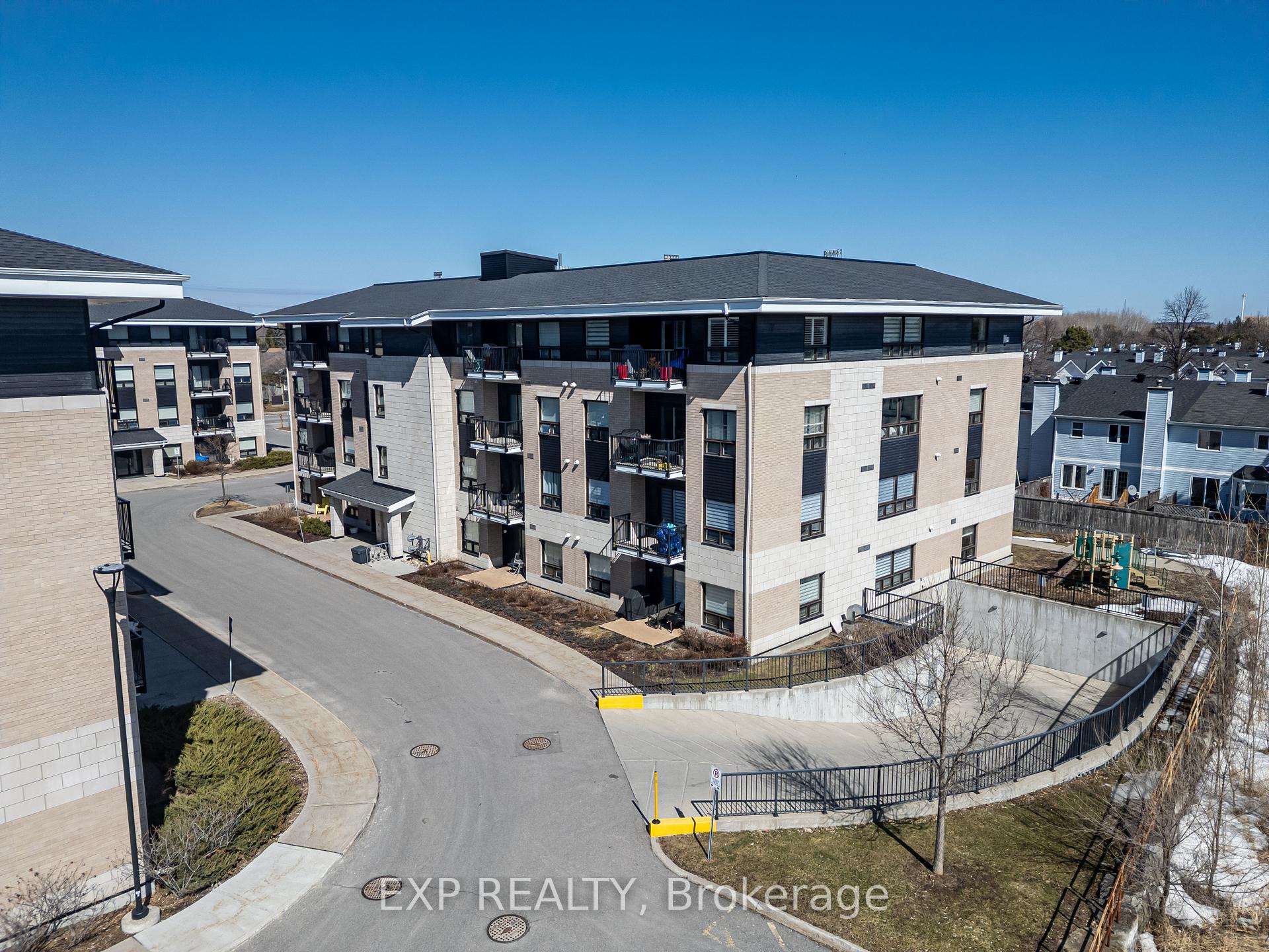 Photo 24 of Unit 304, 225 Winterfell, Ottawa, Hunt Club Park — HOMEH