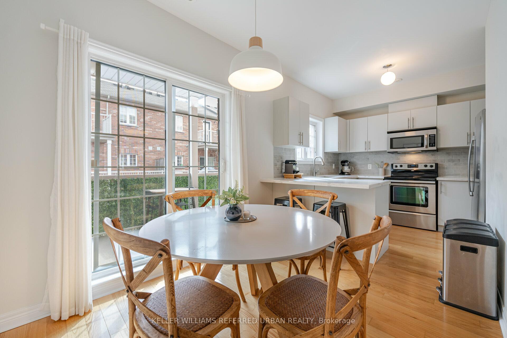 Photo 9 of 35 Philpott Gardens, Toronto, East End-Danforth — HOMEH
