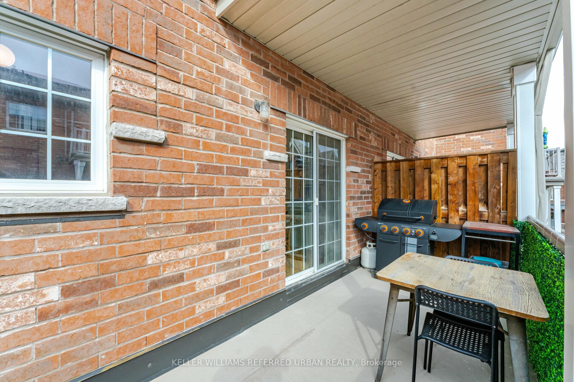 Photo 12 of 35 Philpott Gardens, Toronto, East End-Danforth — HOMEH