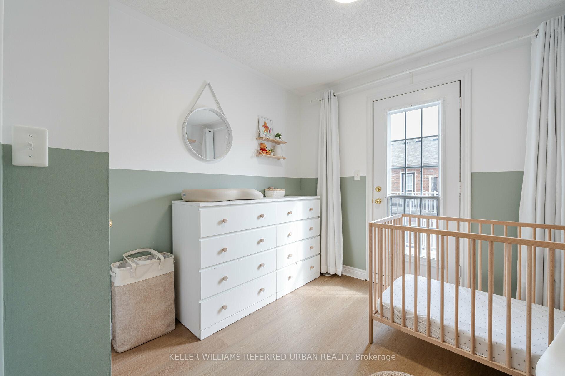 Photo 21 of 35 Philpott Gardens, Toronto, East End-Danforth — HOMEH