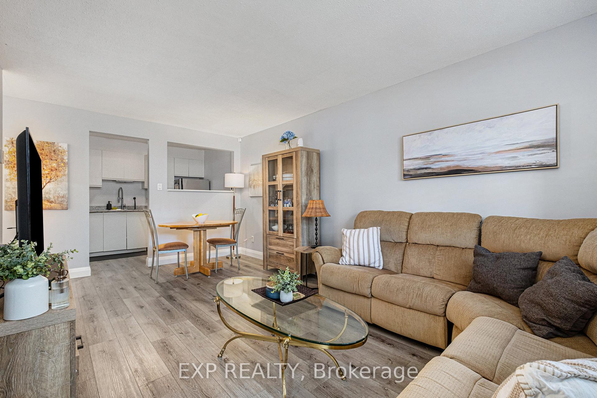 Photo 5 of Unit 102, 214 Viewmount Drive, Ottawa, Borden Farm/Stewart Farm/Carleton Heights/Parkwood Hills — HOMEH