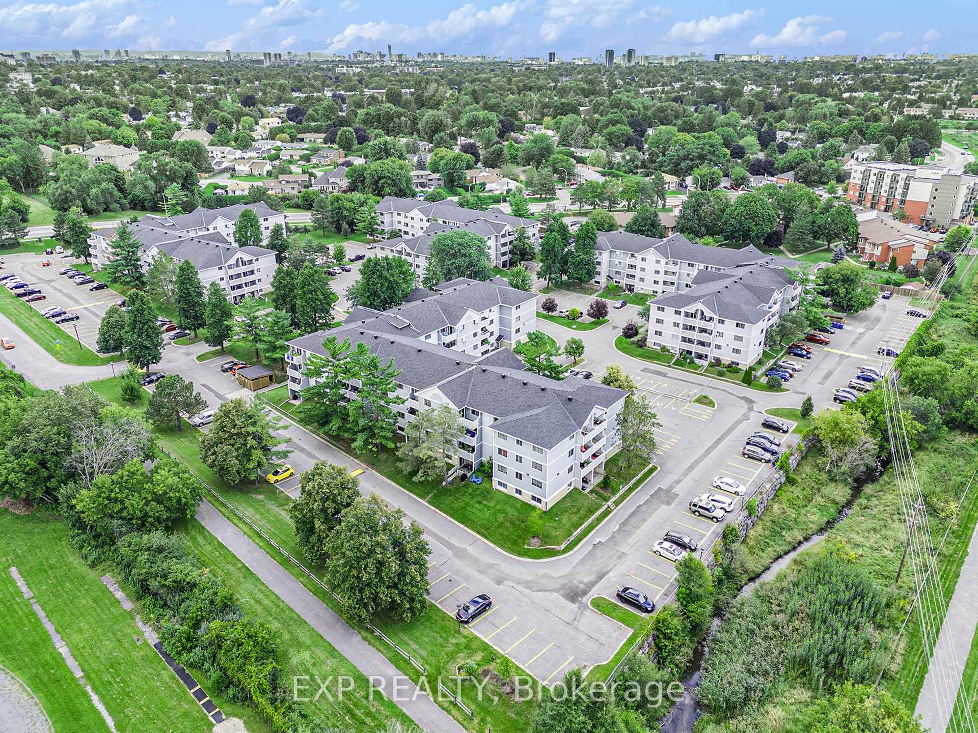 Photo 16 of Unit 102, 214 Viewmount Drive, Ottawa, Borden Farm/Stewart Farm/Carleton Heights/Parkwood Hills — HOMEH