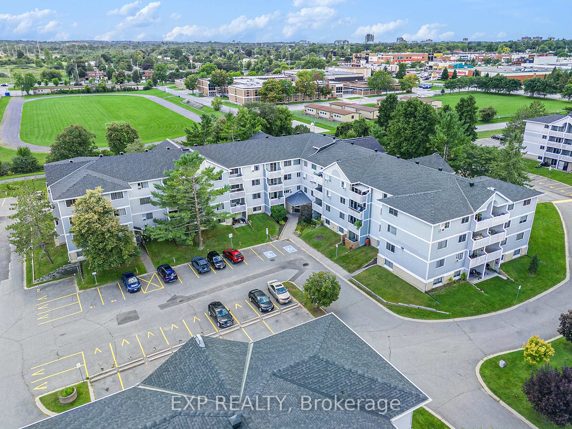 Photo 17 of Unit 102, 214 Viewmount Drive, Ottawa, Borden Farm/Stewart Farm/Carleton Heights/Parkwood Hills — HOMEH
