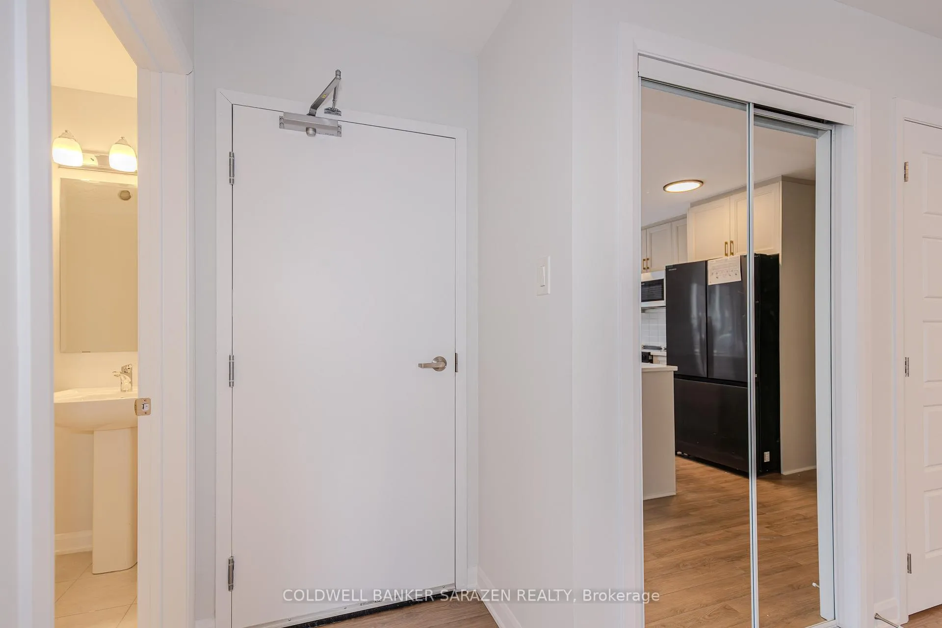Photo 3 of Unit 2, 801 Glenroy Gilbert Drive, Ottawa, Barrhaven - Strandherd — HOMEH