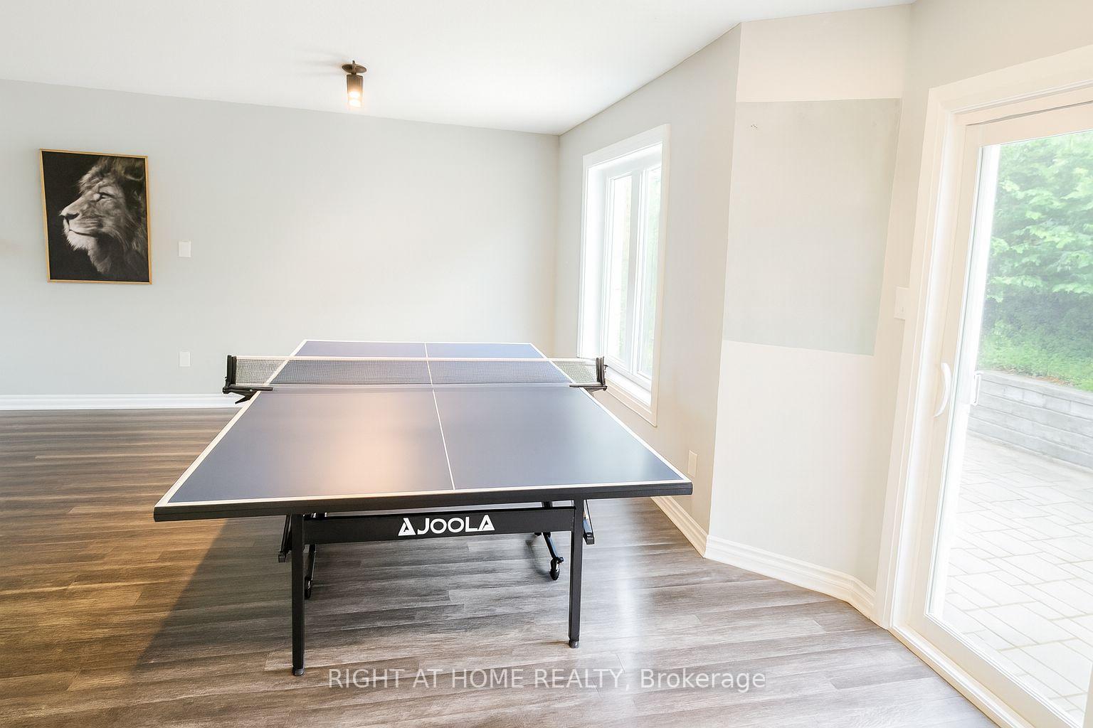 Photo 15 of 17 Kelsey Crescent, Barrie, Ardagh — HOMEH