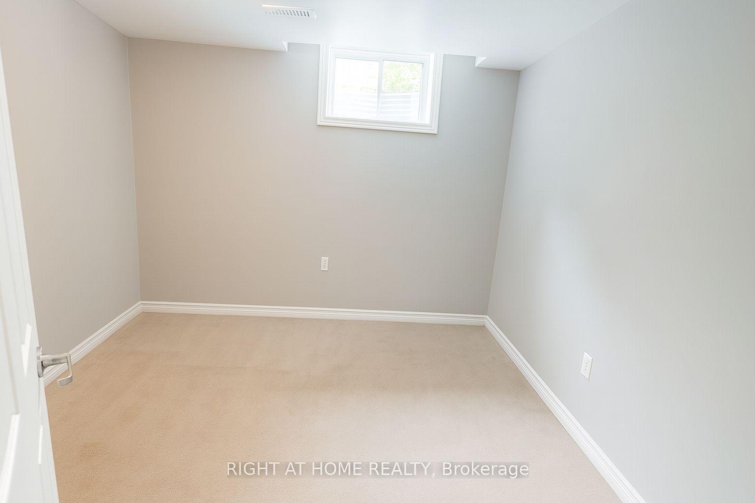 Photo 20 of 17 Kelsey Crescent, Barrie, Ardagh — HOMEH