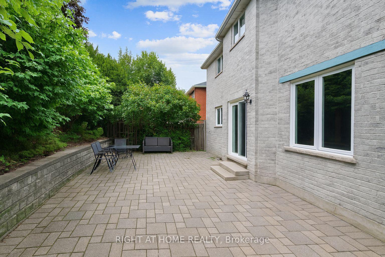Photo 21 of 17 Kelsey Crescent, Barrie, Ardagh — HOMEH