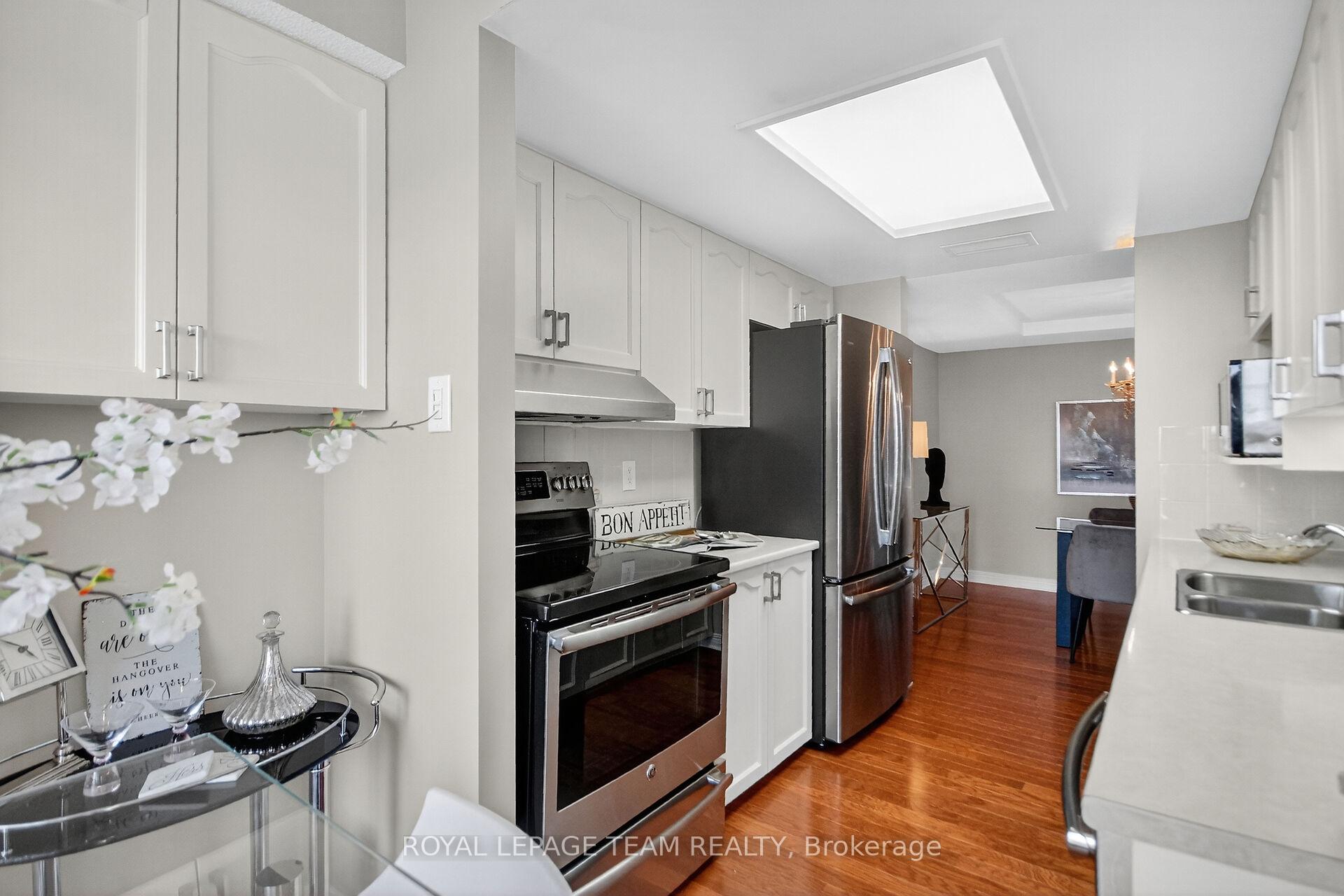 Photo 11 of Unit 1008, 100 Grant Carman Drive, Ottawa, Borden Farm/Stewart Farm/Carleton Heights/Parkwood Hills — HOMEH