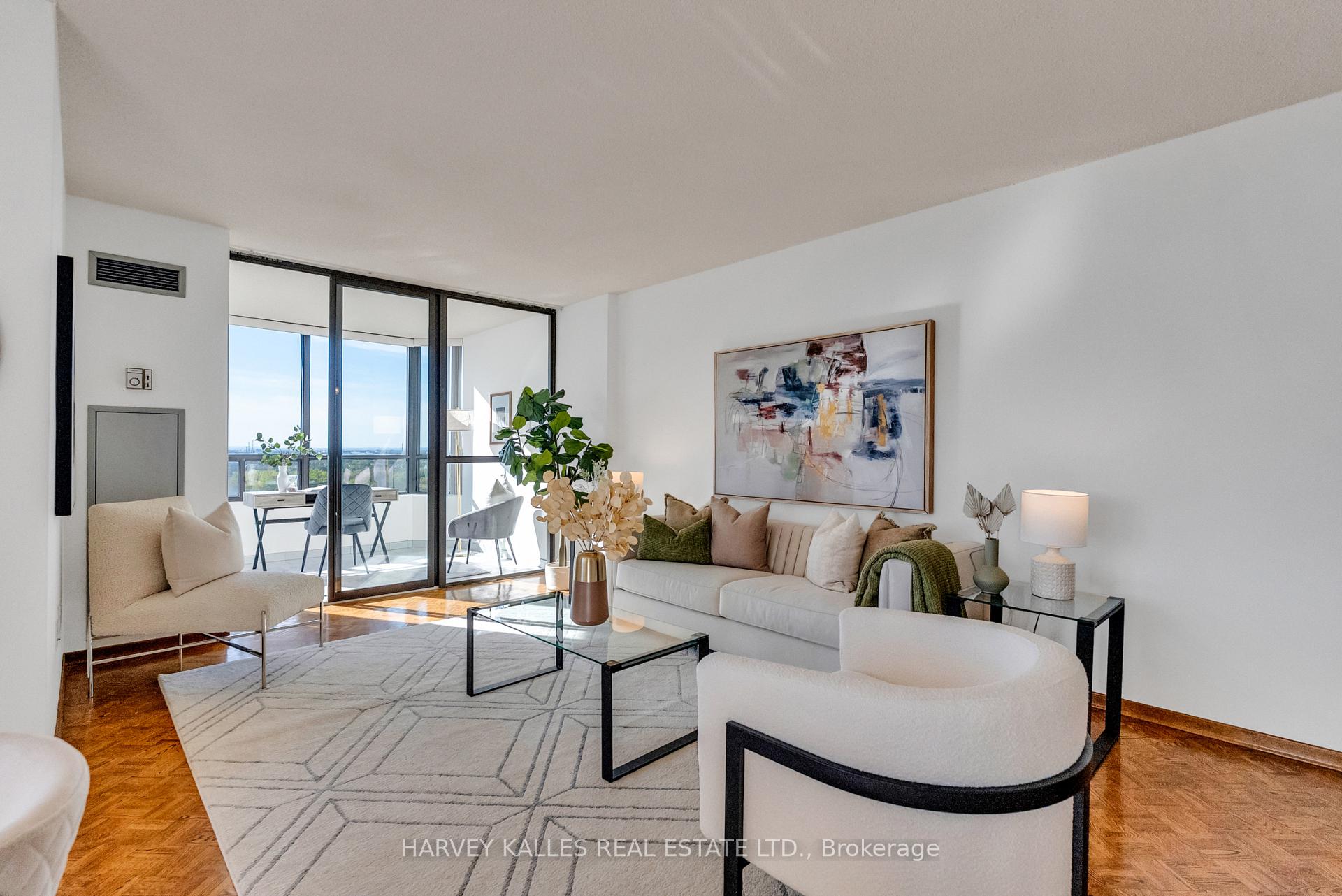 Photo 7 of Unit 1411, 7440 Bathurst Street, Vaughan, Brownridge — HOMEH