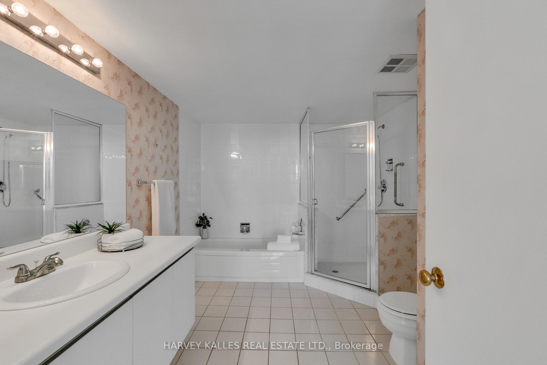 Photo 35 of Unit 1411, 7440 Bathurst Street, Vaughan, Brownridge — HOMEH