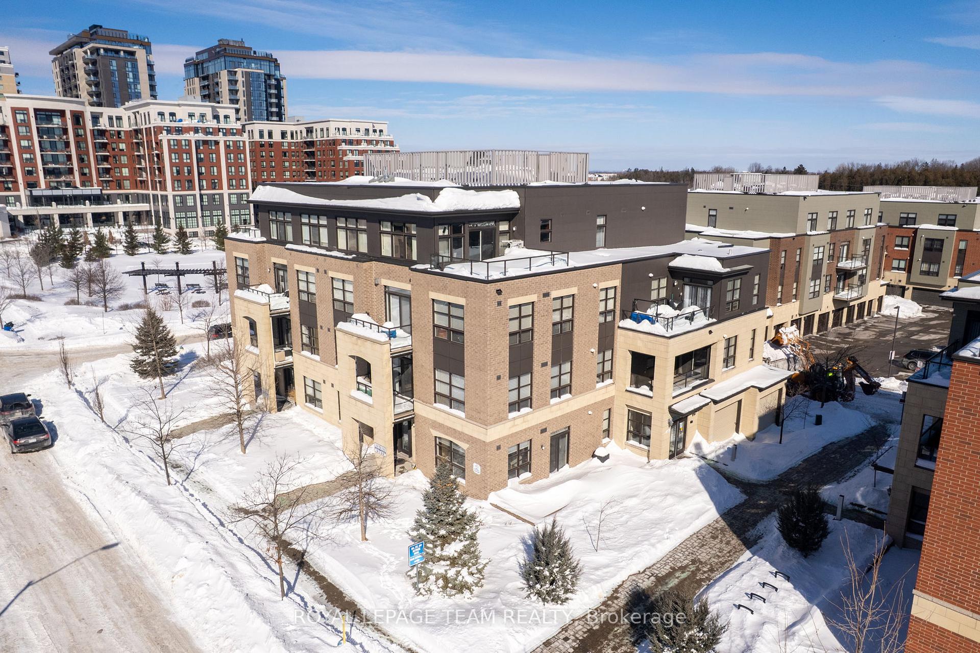 Photo 2 of Unit 204, 399 Bayrose Drive, Ottawa, Barrhaven - Strandherd — HOMEH