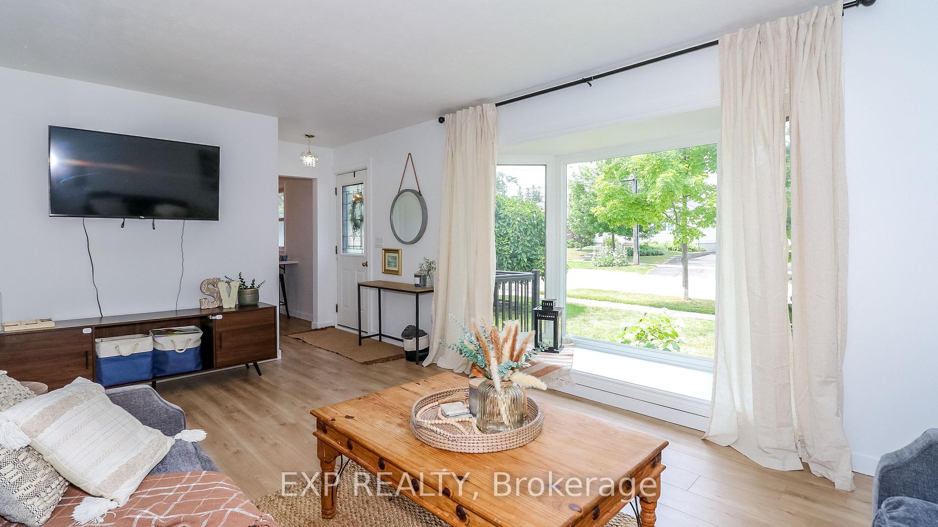 Photo 15 of 145 Cook Street, Barrie, Codrington — HOMEH