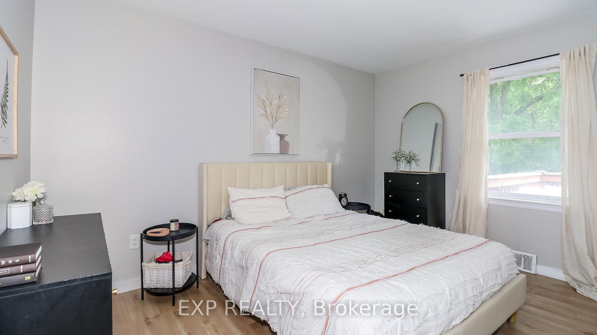 Photo 26 of 145 Cook Street, Barrie, Codrington — HOMEH