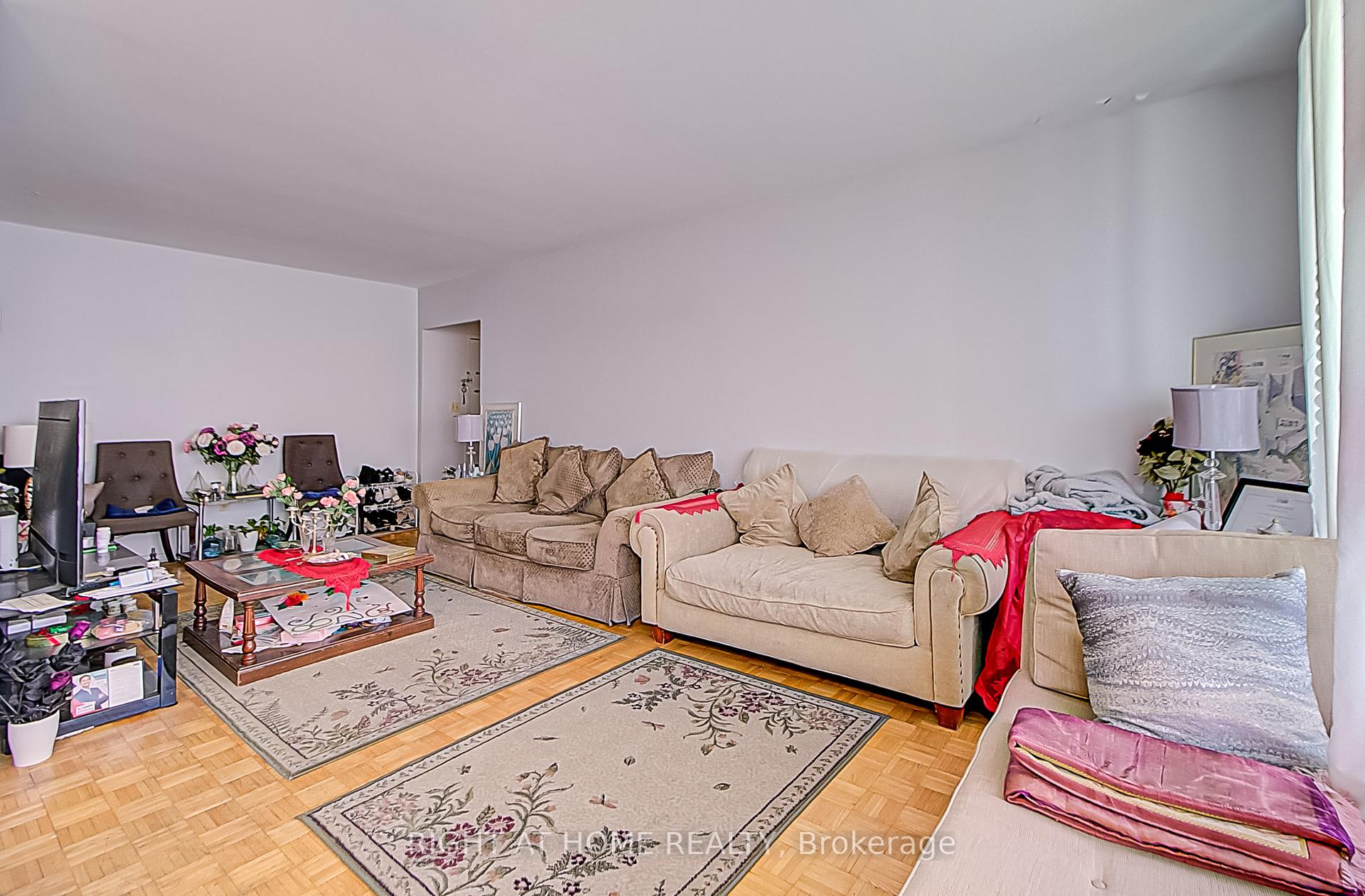 Photo 7 of Unit 106, 1 Massey Square, Toronto, Crescent Town — HOMEH