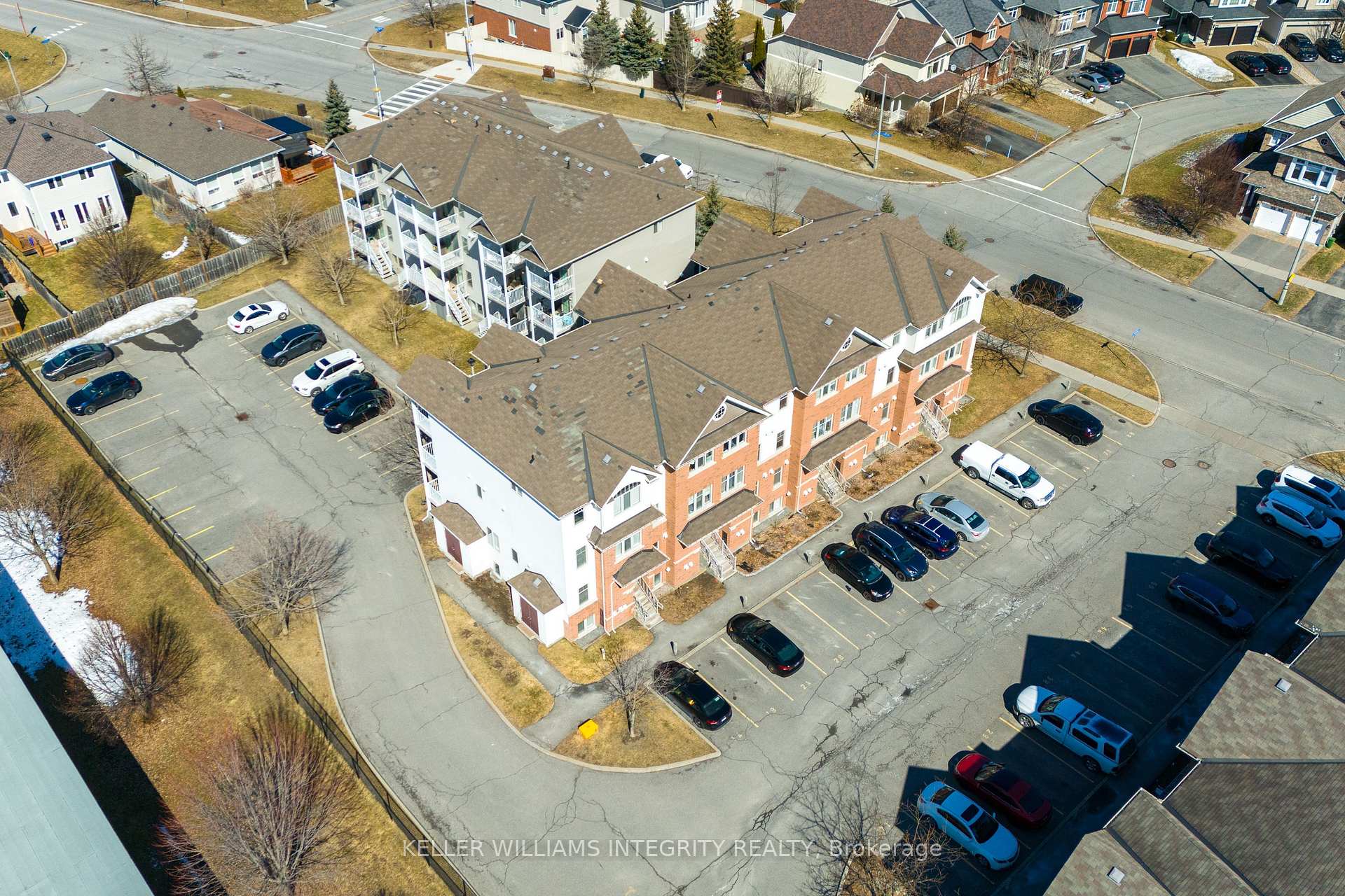 Photo 31 of 126 Windswept, Ottawa, Riverside South/Gloucester Glen — HOMEH