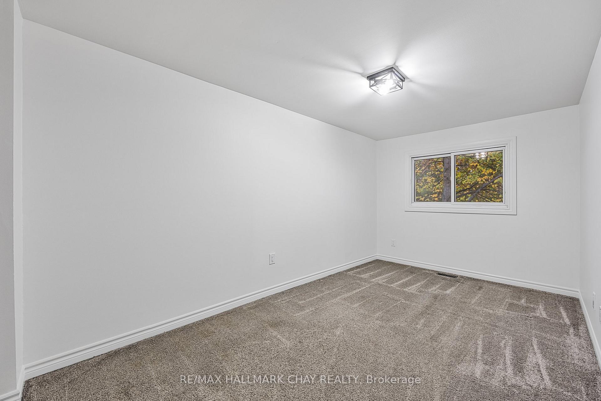 Photo 25 of Unit 6, 2 Bernick Drive, Barrie, Grove East — HOMEH