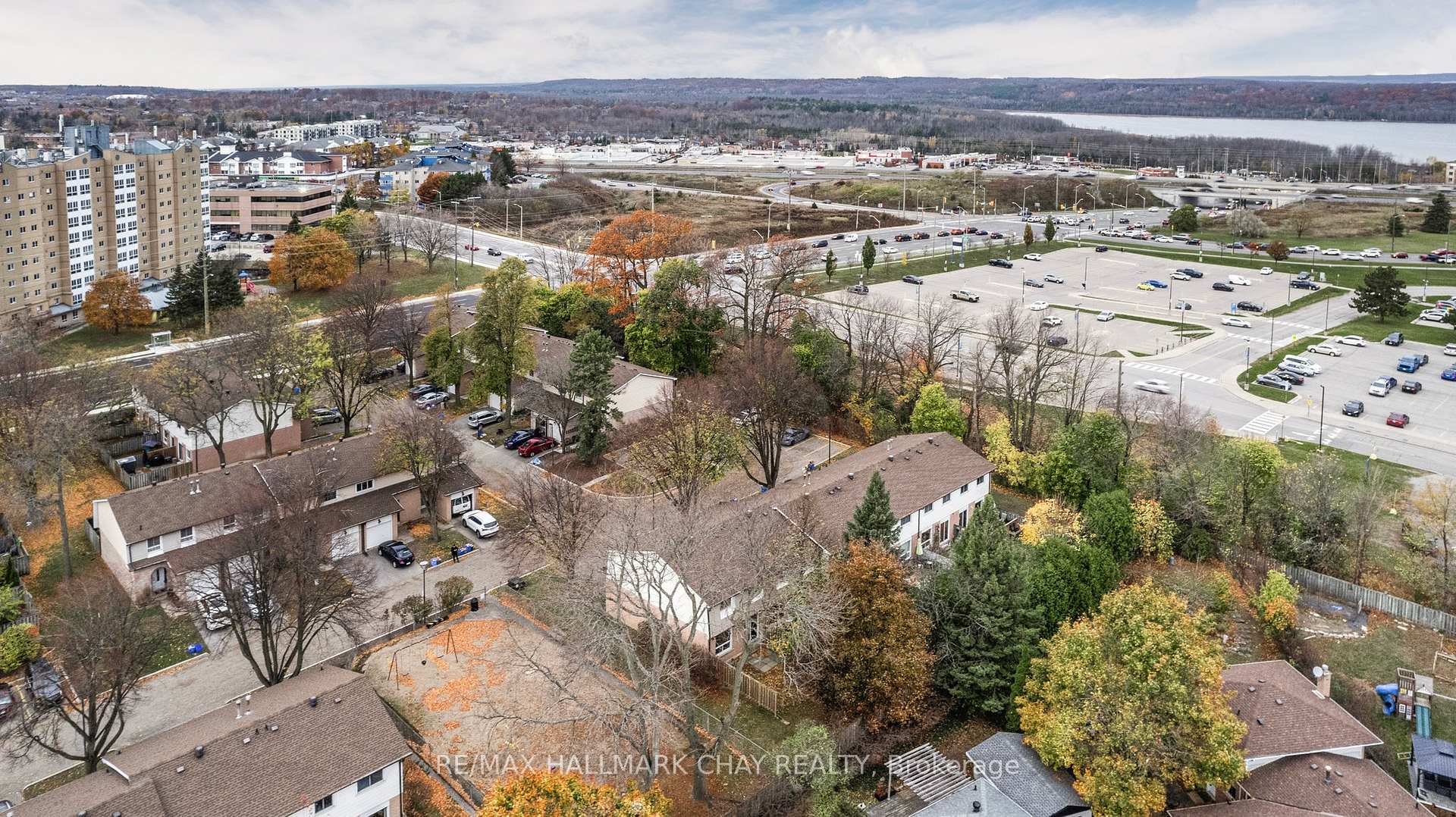 Photo 36 of Unit 6, 2 Bernick Drive, Barrie, Grove East — HOMEH