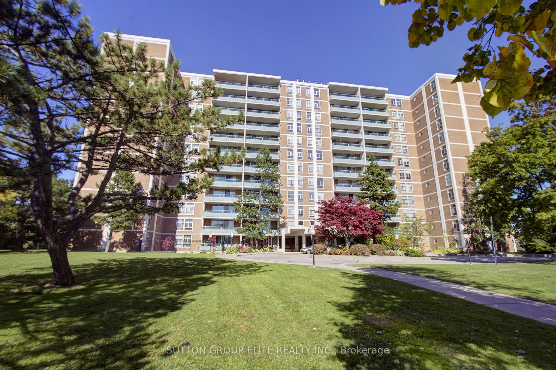 Front of Unit 709, 44 Longbourne Drive