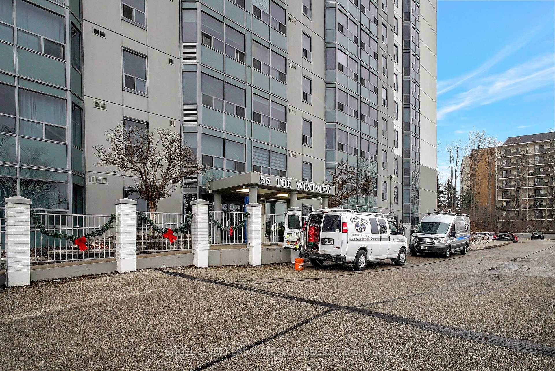 Photo 6 of Unit 411, 55 Green Valley Drive, Kitchener — HOMEH