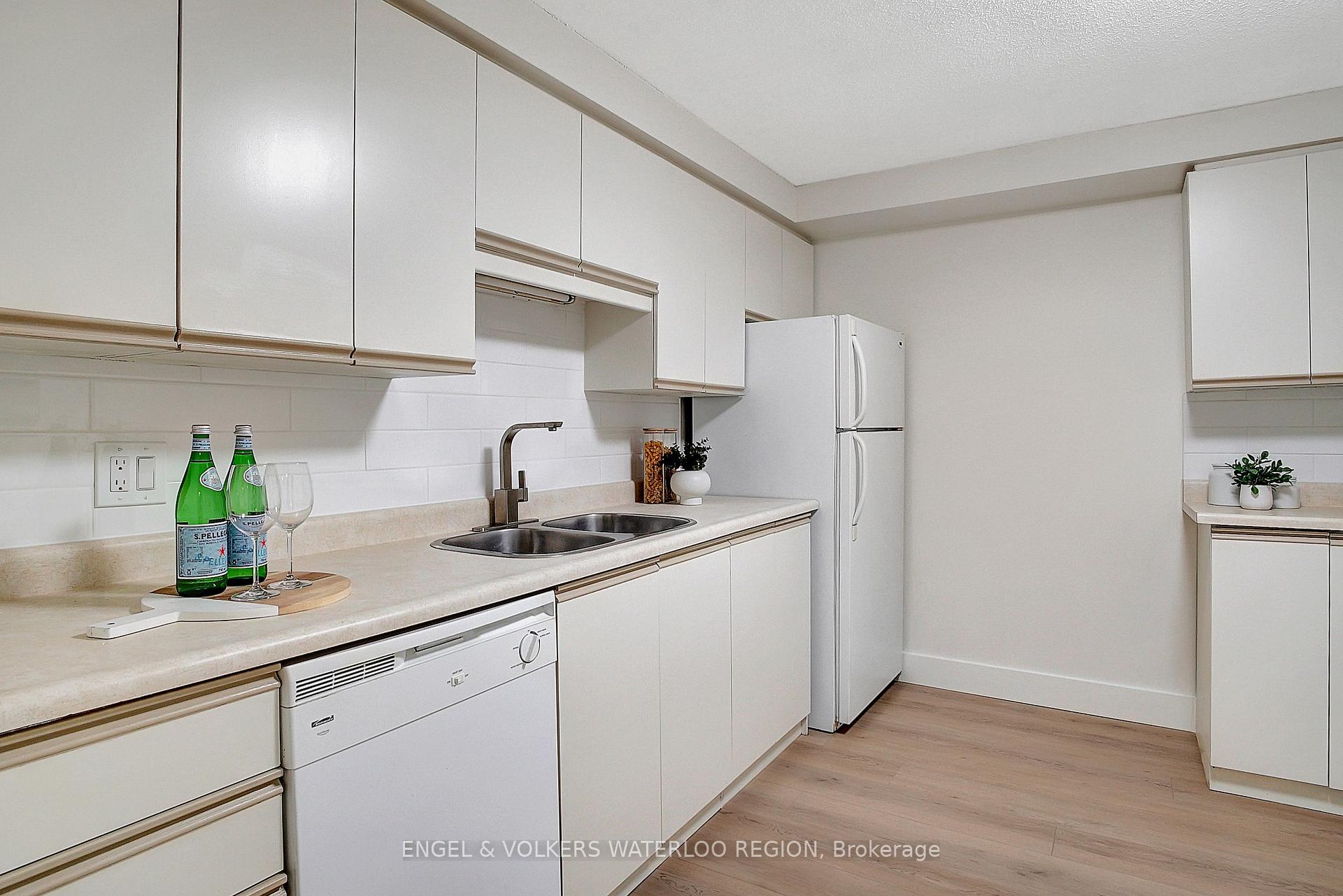 Photo 17 of Unit 411, 55 Green Valley Drive, Kitchener — HOMEH