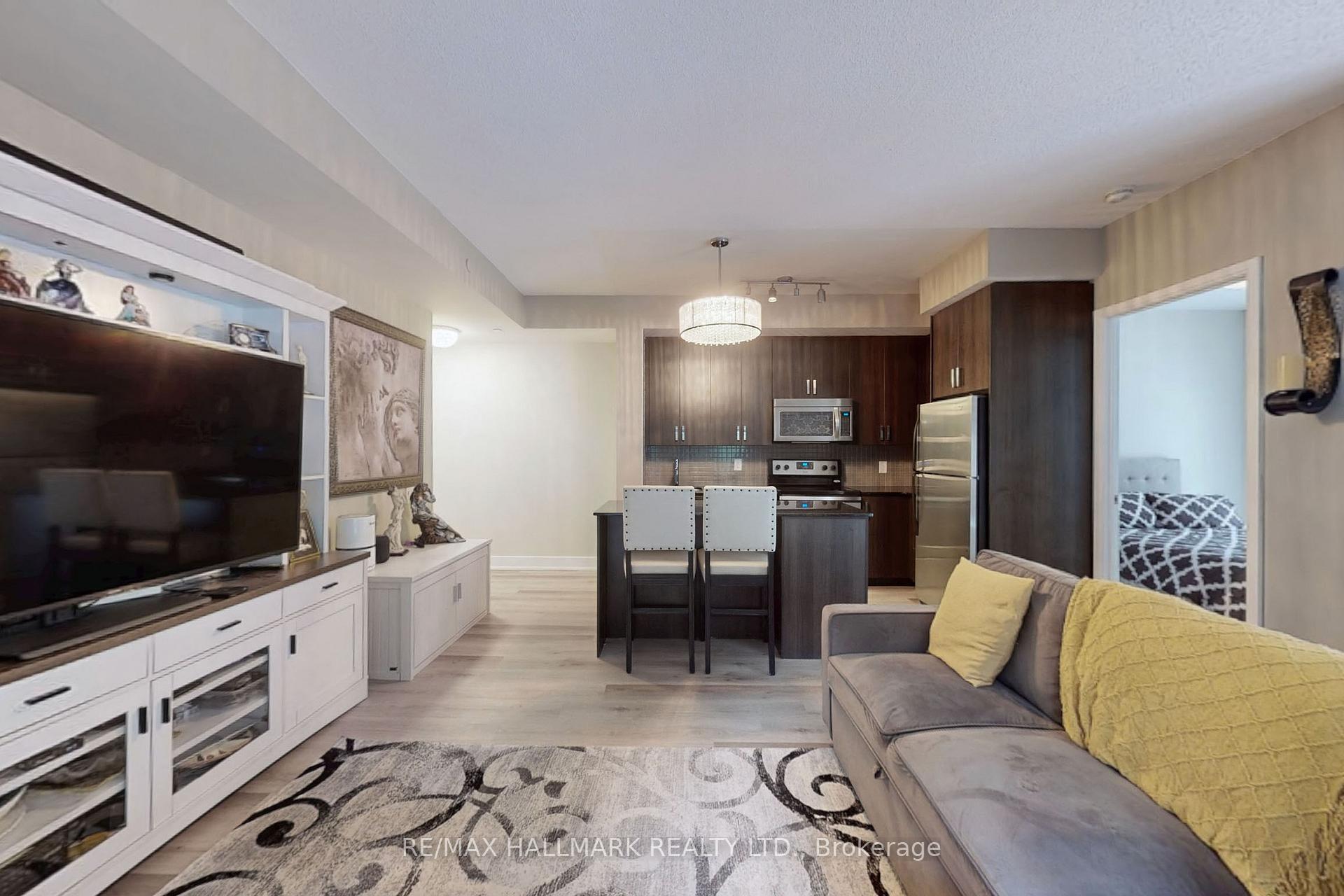 Photo 15 of Unit 120, 7608 Yonge Street, Vaughan, Crestwood-Springfarm-Yorkhill — HOMEH