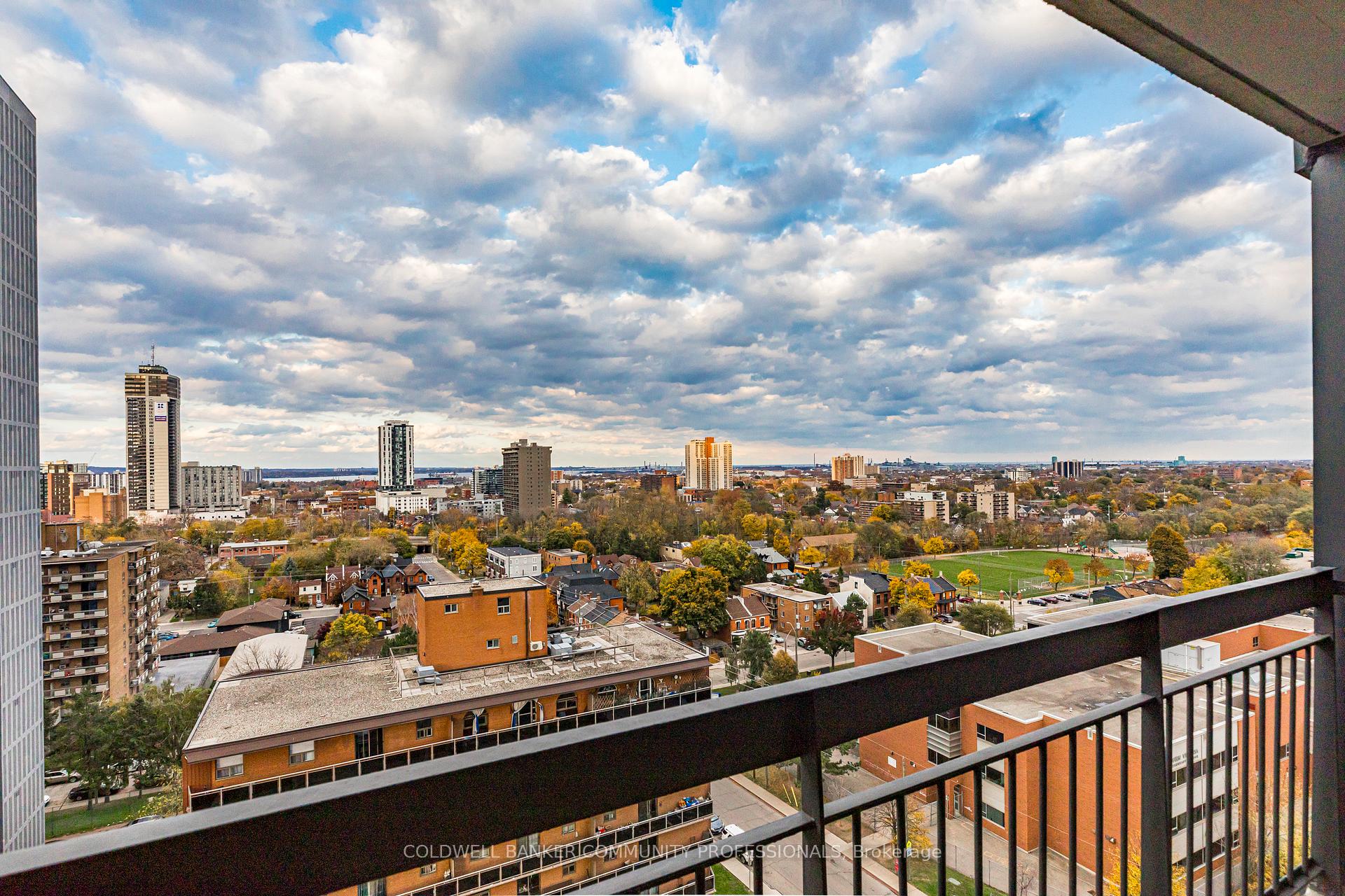 Photo 20 of Unit 1401, 150 Charlton Avenue E, Hamilton, Corktown — HOMEH