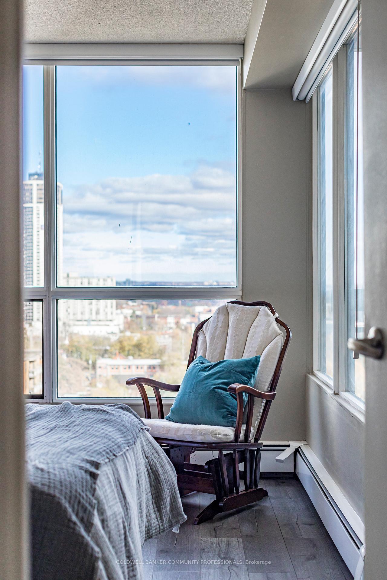 Photo 46 of Unit 1401, 150 Charlton Avenue E, Hamilton, Corktown — HOMEH