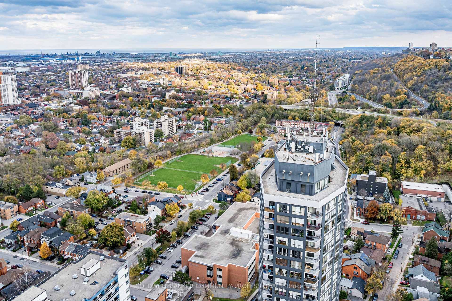 Photo 60 of Unit 1401, 150 Charlton Avenue E, Hamilton, Corktown — HOMEH