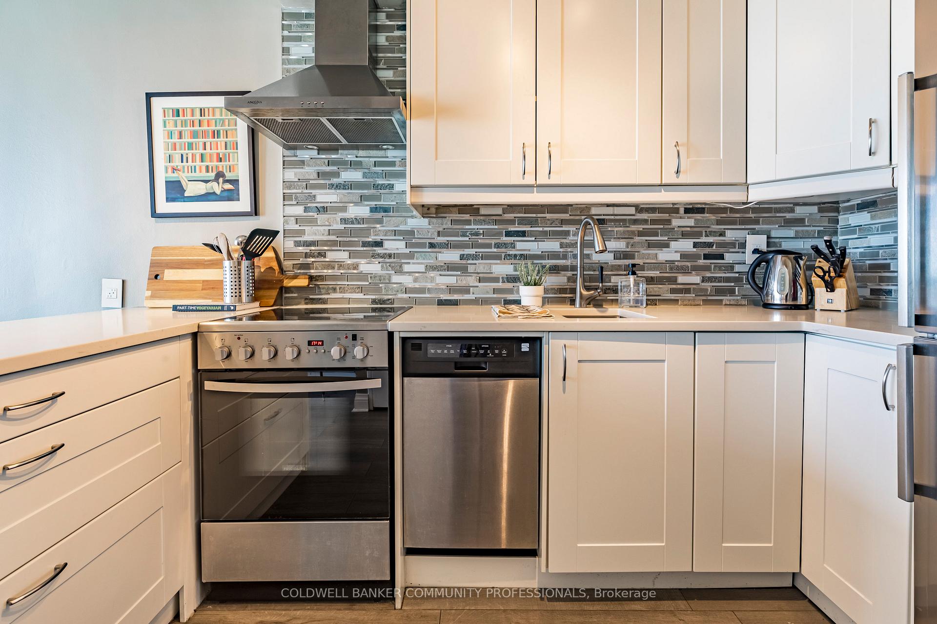 Photo 35 of Unit 1401, 150 Charlton Avenue E, Hamilton, Corktown — HOMEH
