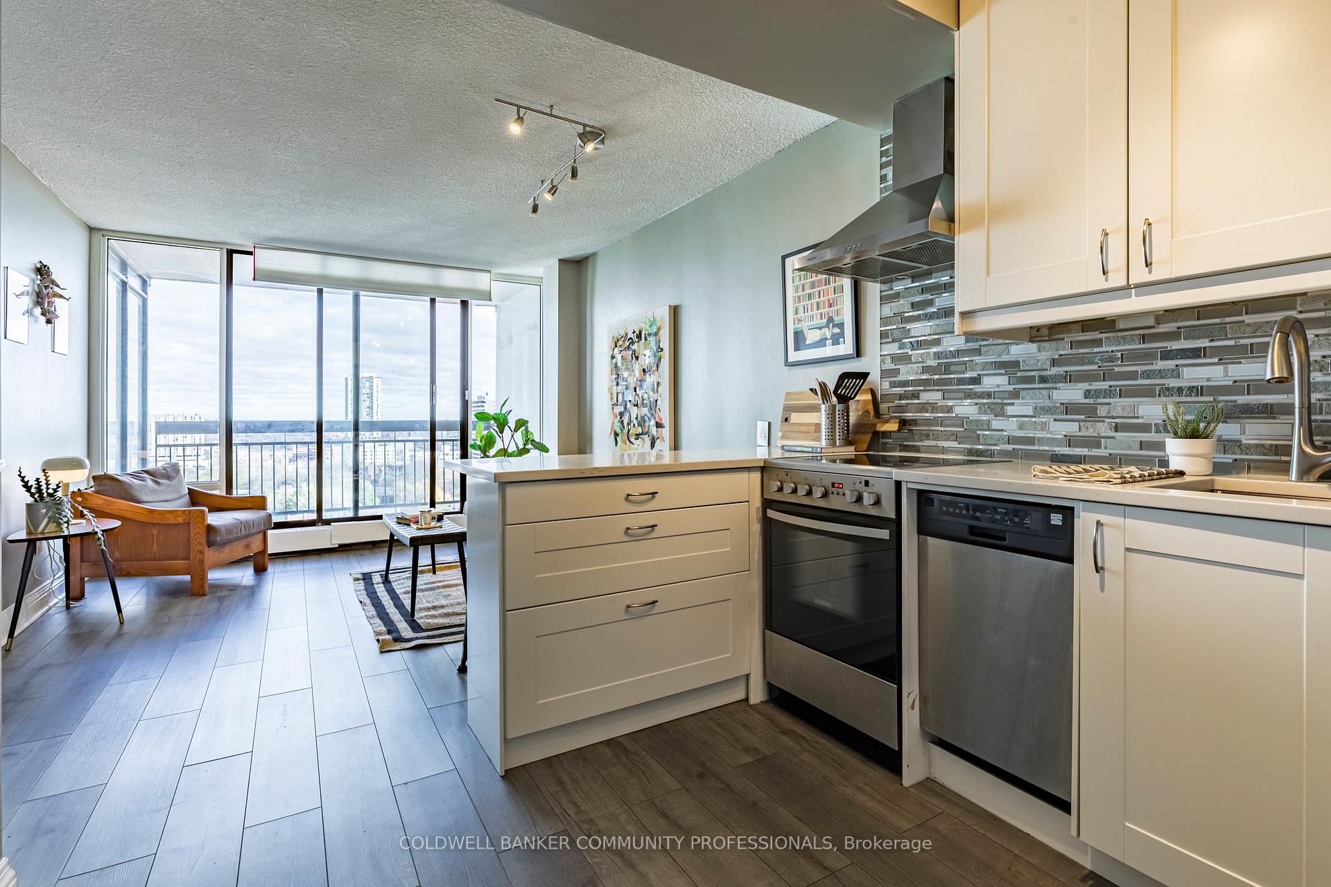 Photo 37 of Unit 1401, 150 Charlton Avenue E, Hamilton, Corktown — HOMEH