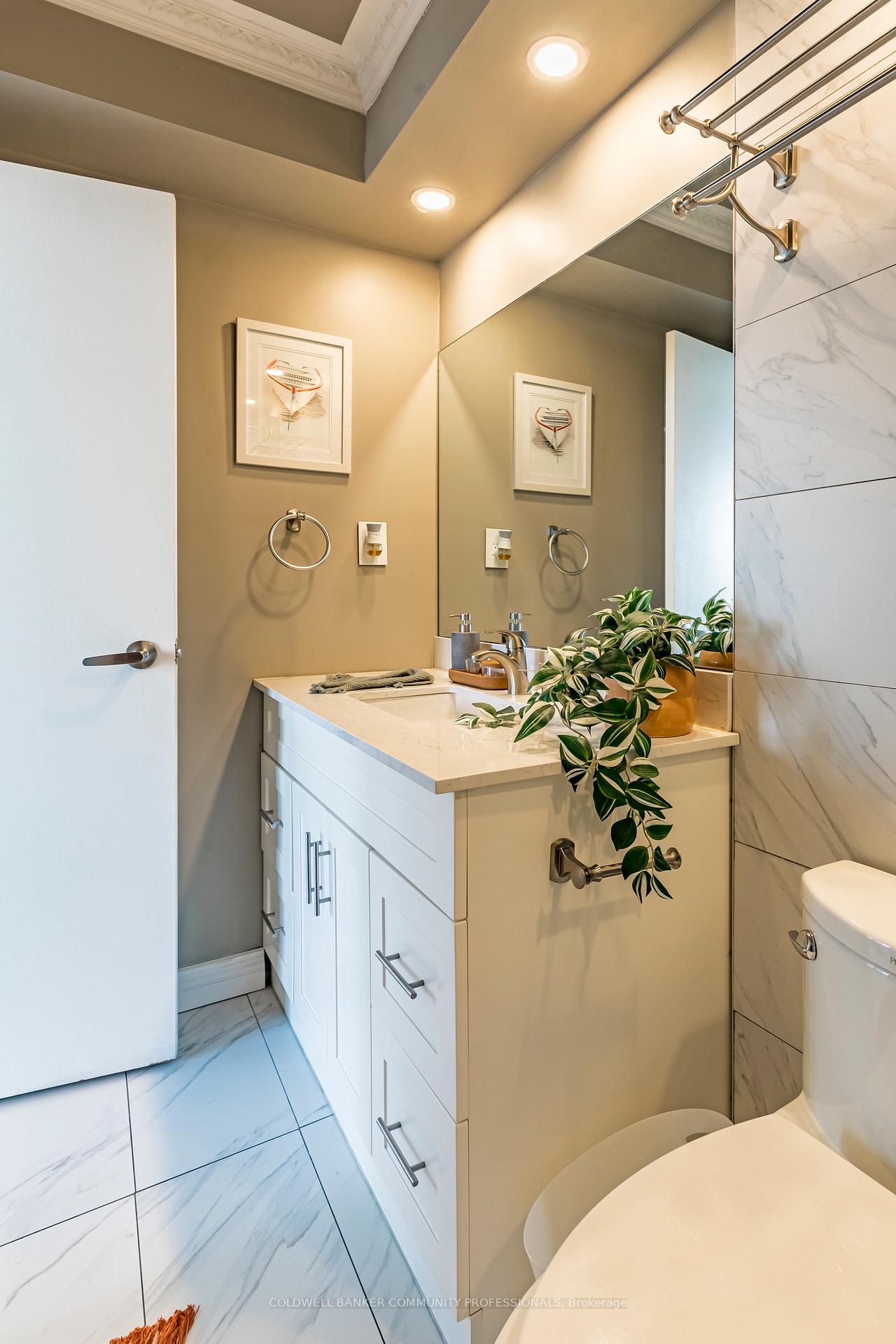 Photo 63 of Unit 1401, 150 Charlton Avenue E, Hamilton, Corktown — HOMEH