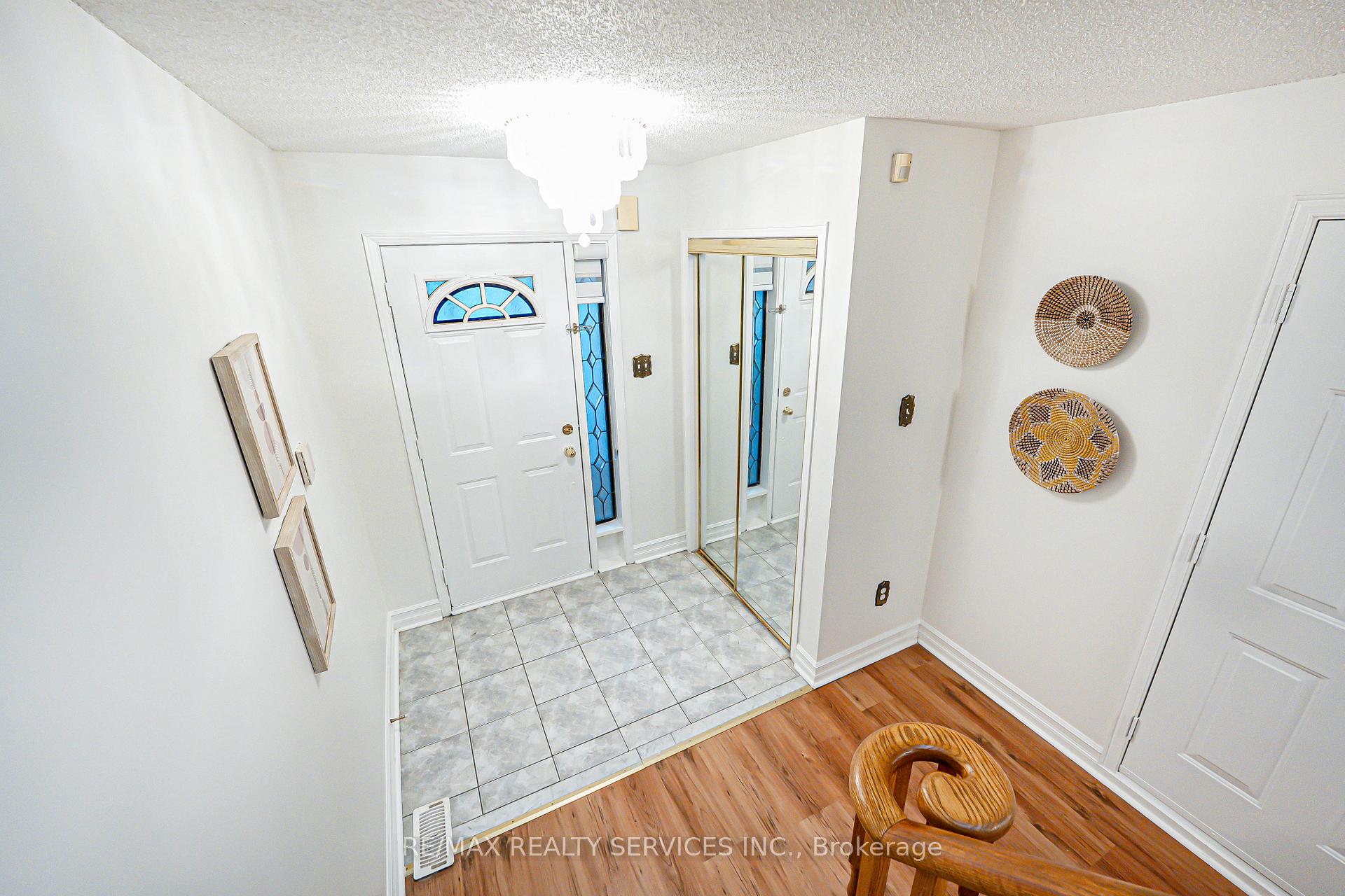 Photo 6 of Unit 19, 192 Cresthaven Road, Brampton, Snelgrove — HOMEH