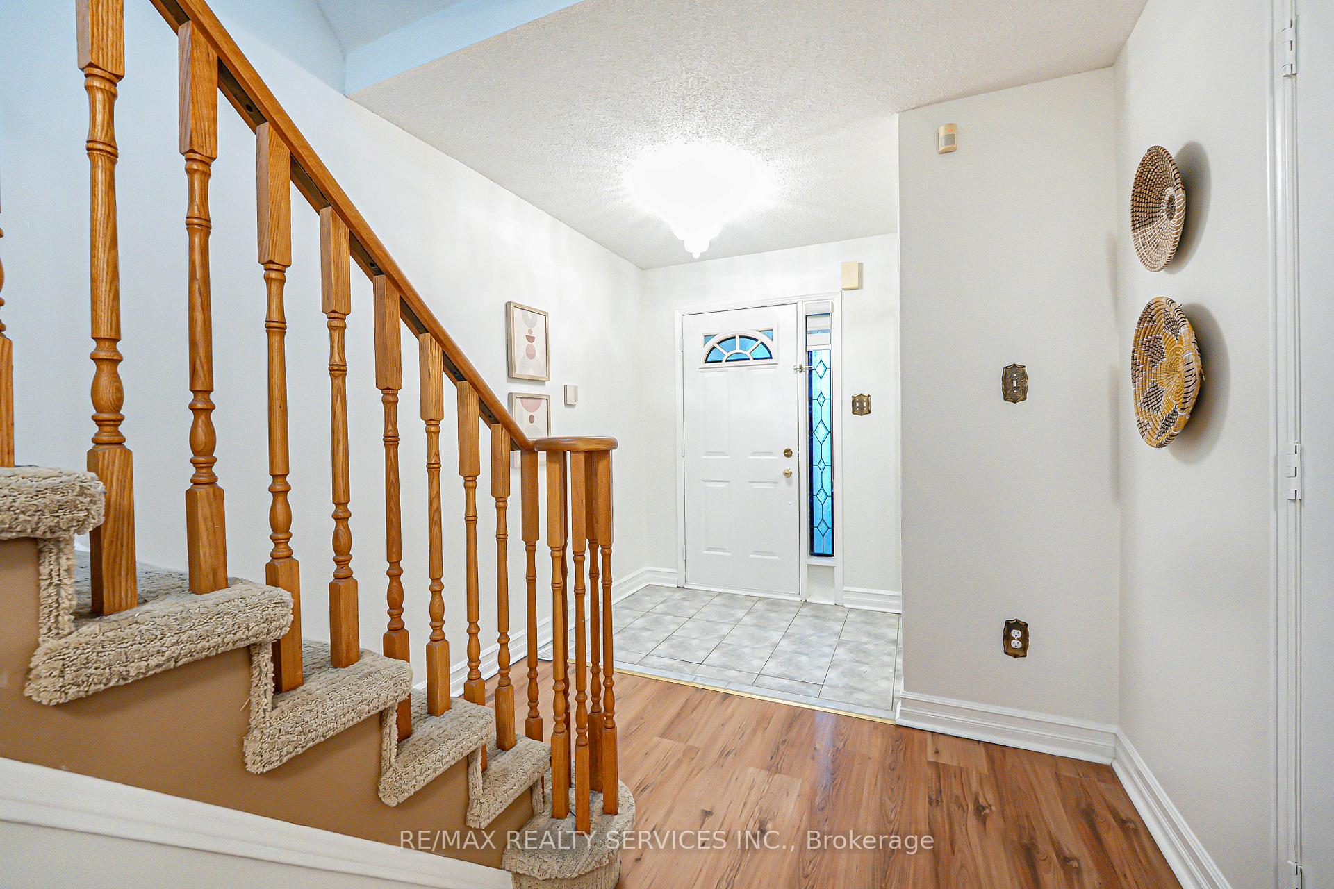 Photo 7 of Unit 19, 192 Cresthaven Road, Brampton, Snelgrove — HOMEH