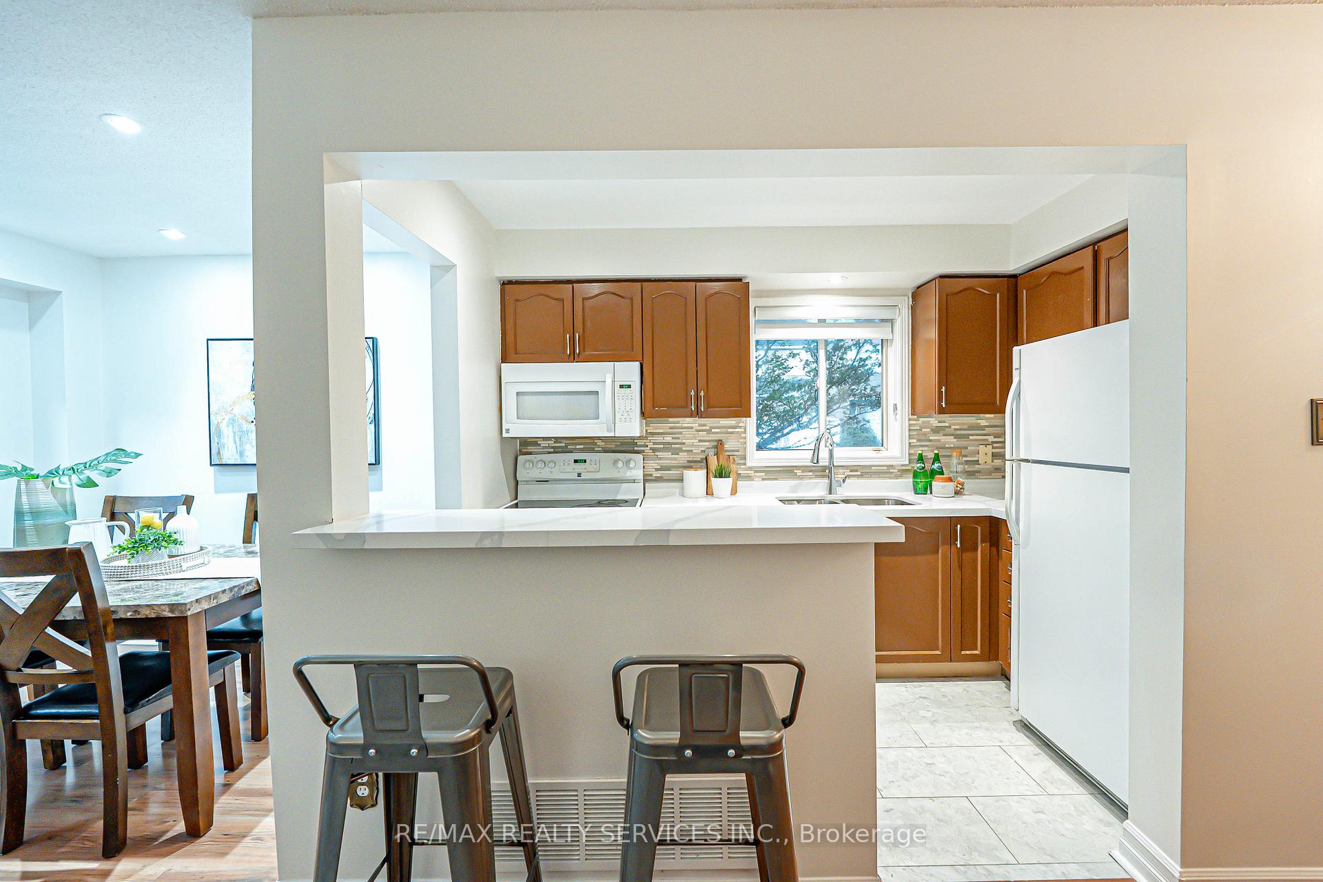 Photo 17 of Unit 19, 192 Cresthaven Road, Brampton, Snelgrove — HOMEH