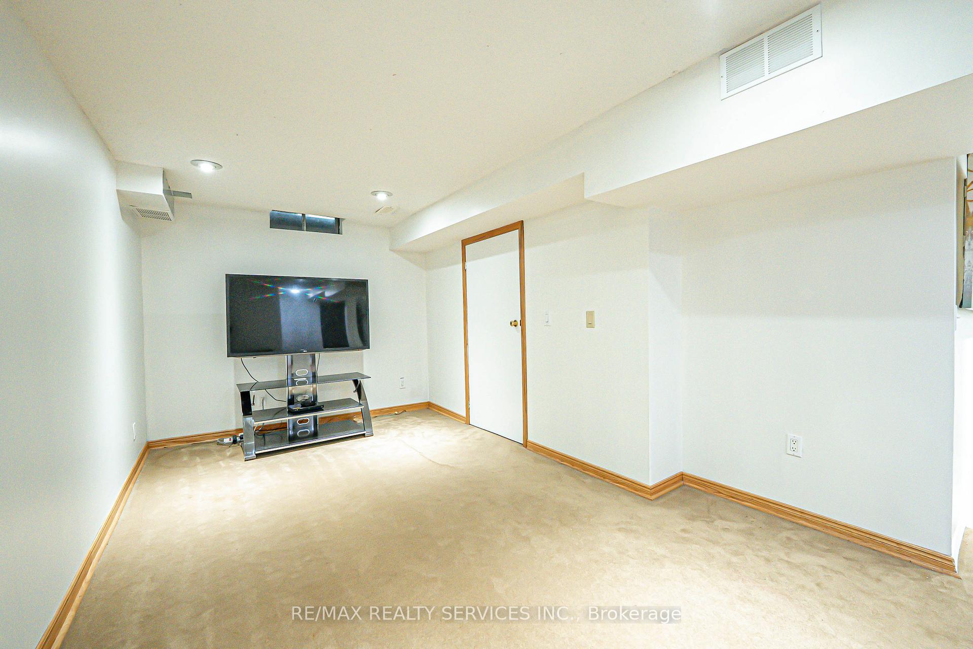 Photo 35 of Unit 19, 192 Cresthaven Road, Brampton, Snelgrove — HOMEH