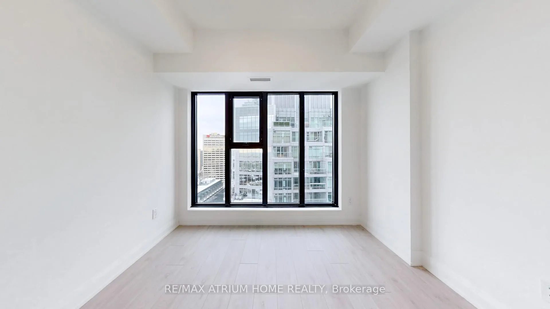 Photo 7 of Unit 3309, 20 Soudan Avenue, Toronto, Mount Pleasant West — HOMEH