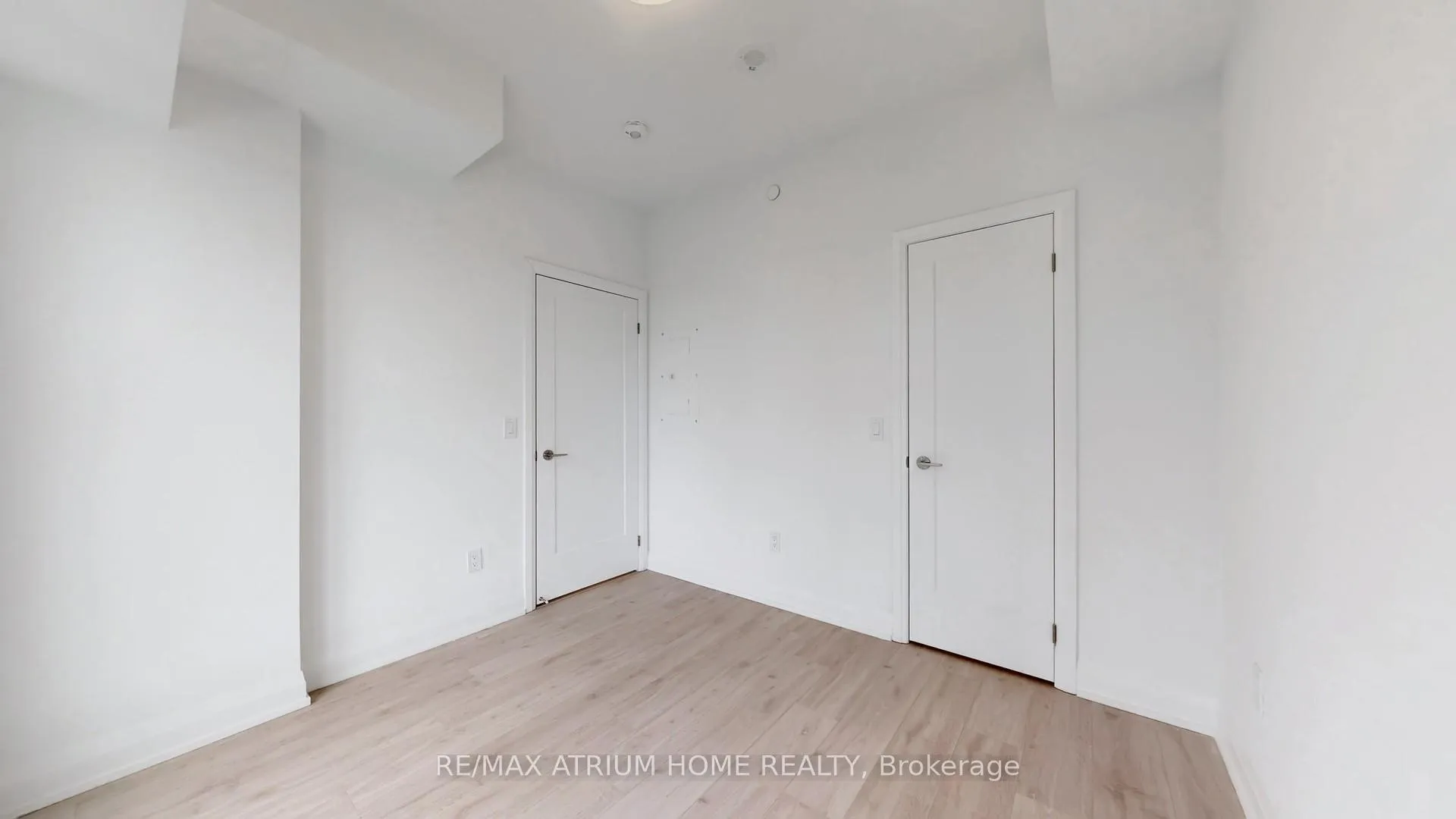Photo 9 of Unit 3309, 20 Soudan Avenue, Toronto, Mount Pleasant West — HOMEH
