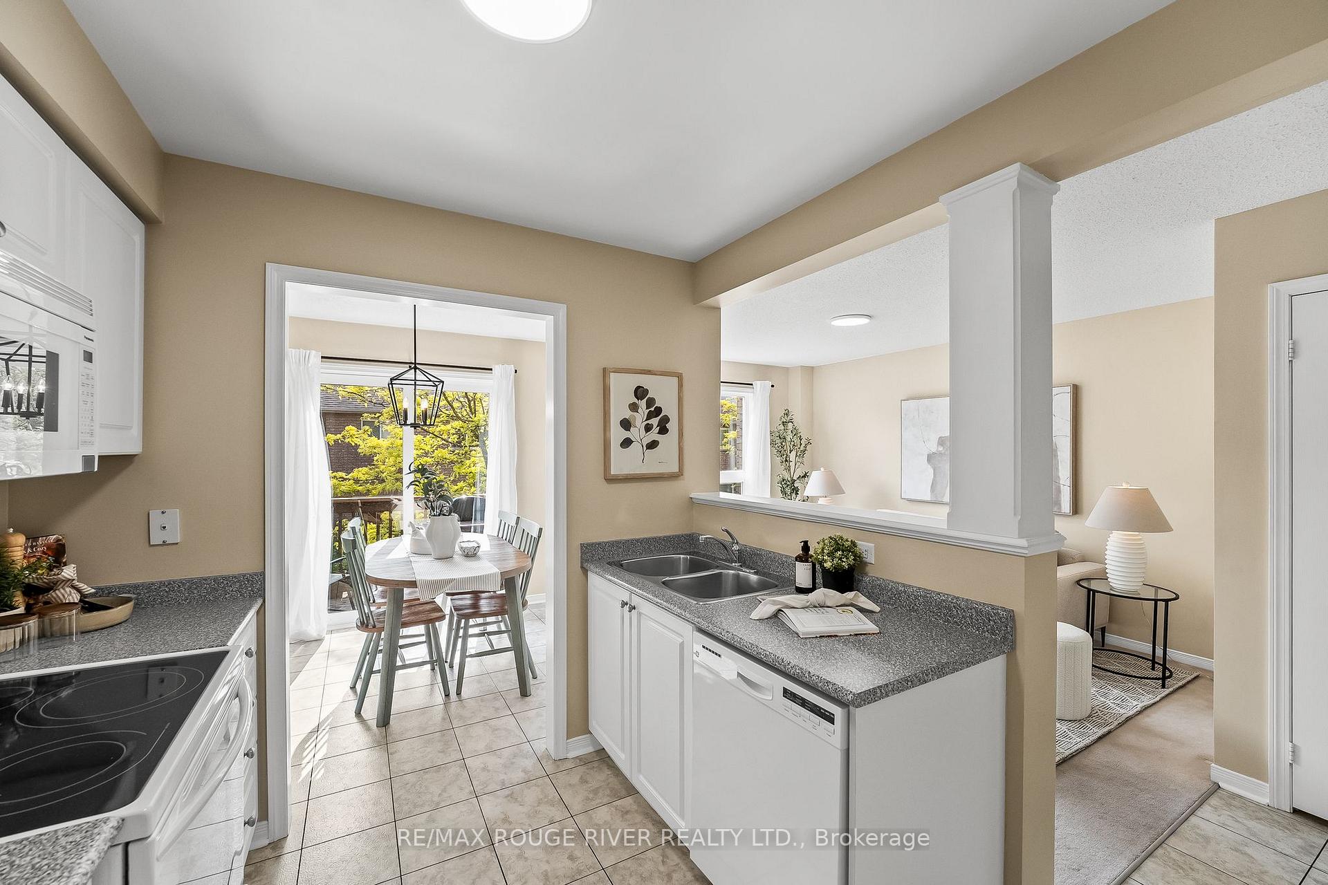 Photo 10 of Unit 49, 1087 Ormond Drive, Oshawa, Samac — HOMEH