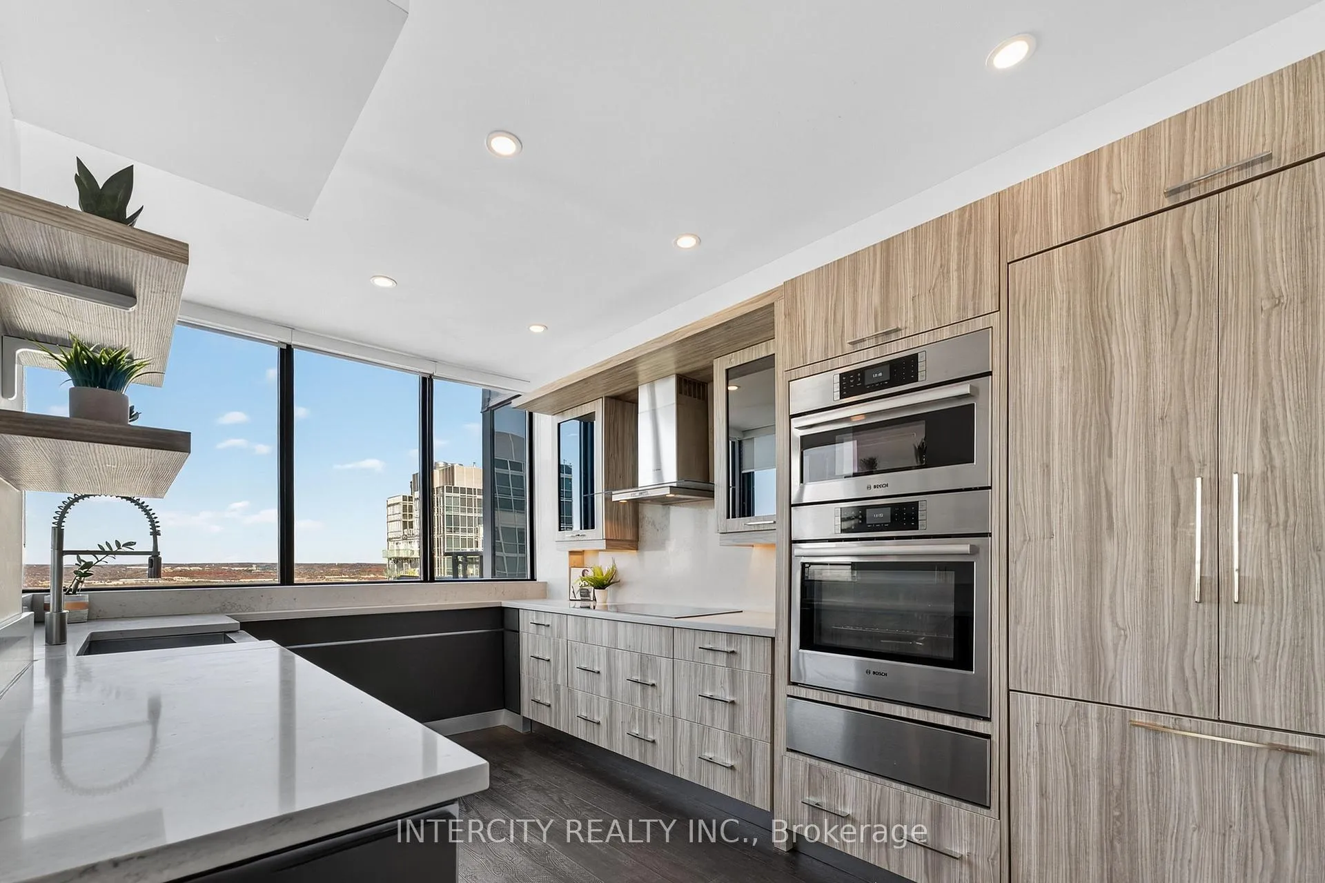 Photo 3 of Unit Ph05, 2910 Highway 7 Road, Vaughan, Concord — HOMEH