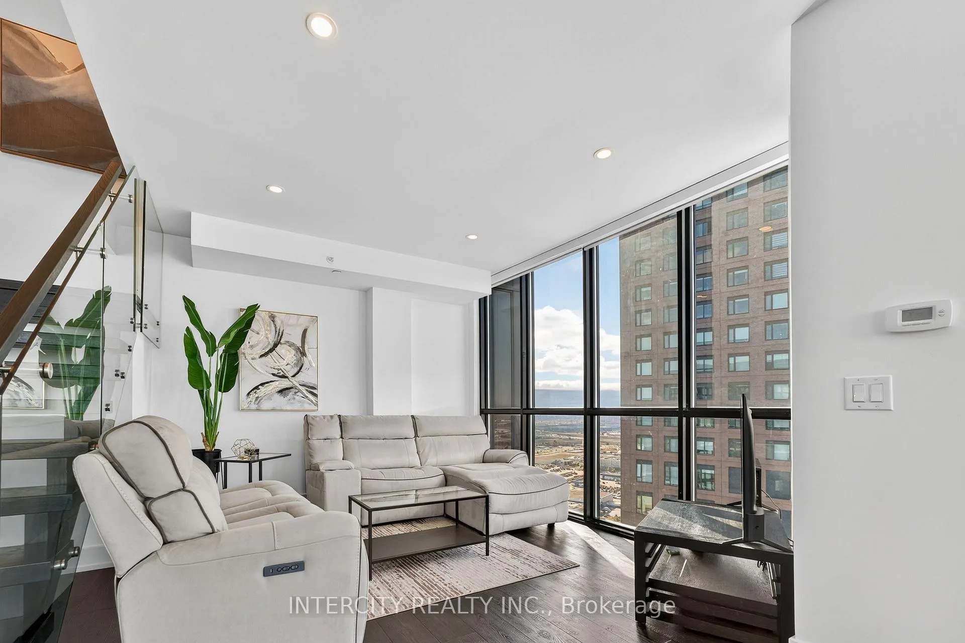 Photo 14 of Unit Ph05, 2910 Highway 7 Road, Vaughan, Concord — HOMEH