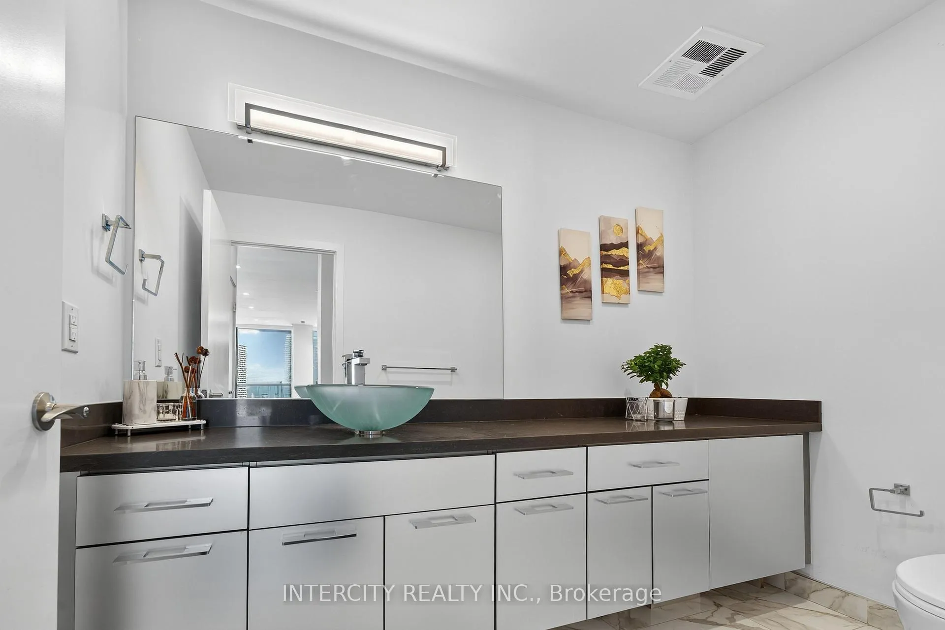 Photo 19 of Unit Ph05, 2910 Highway 7 Road, Vaughan, Concord — HOMEH