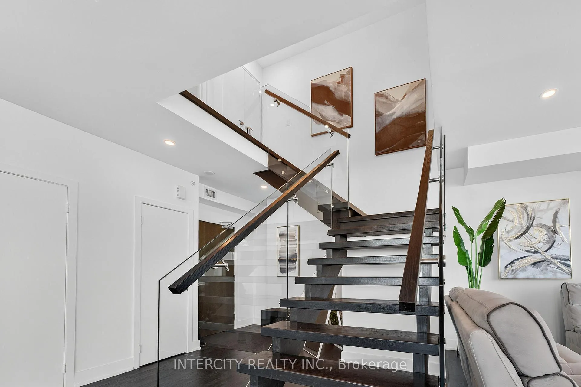 Photo 20 of Unit Ph05, 2910 Highway 7 Road, Vaughan, Concord — HOMEH