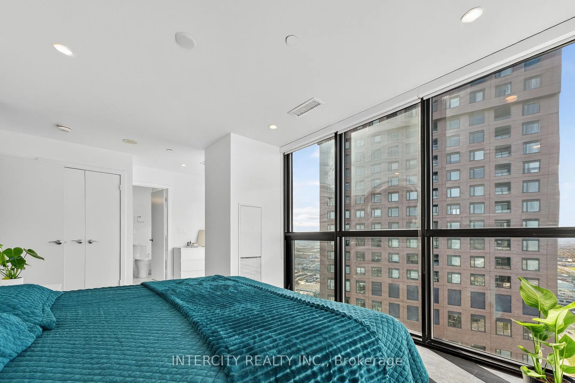 Photo 24 of Unit Ph05, 2910 Highway 7 Road, Vaughan, Concord — HOMEH