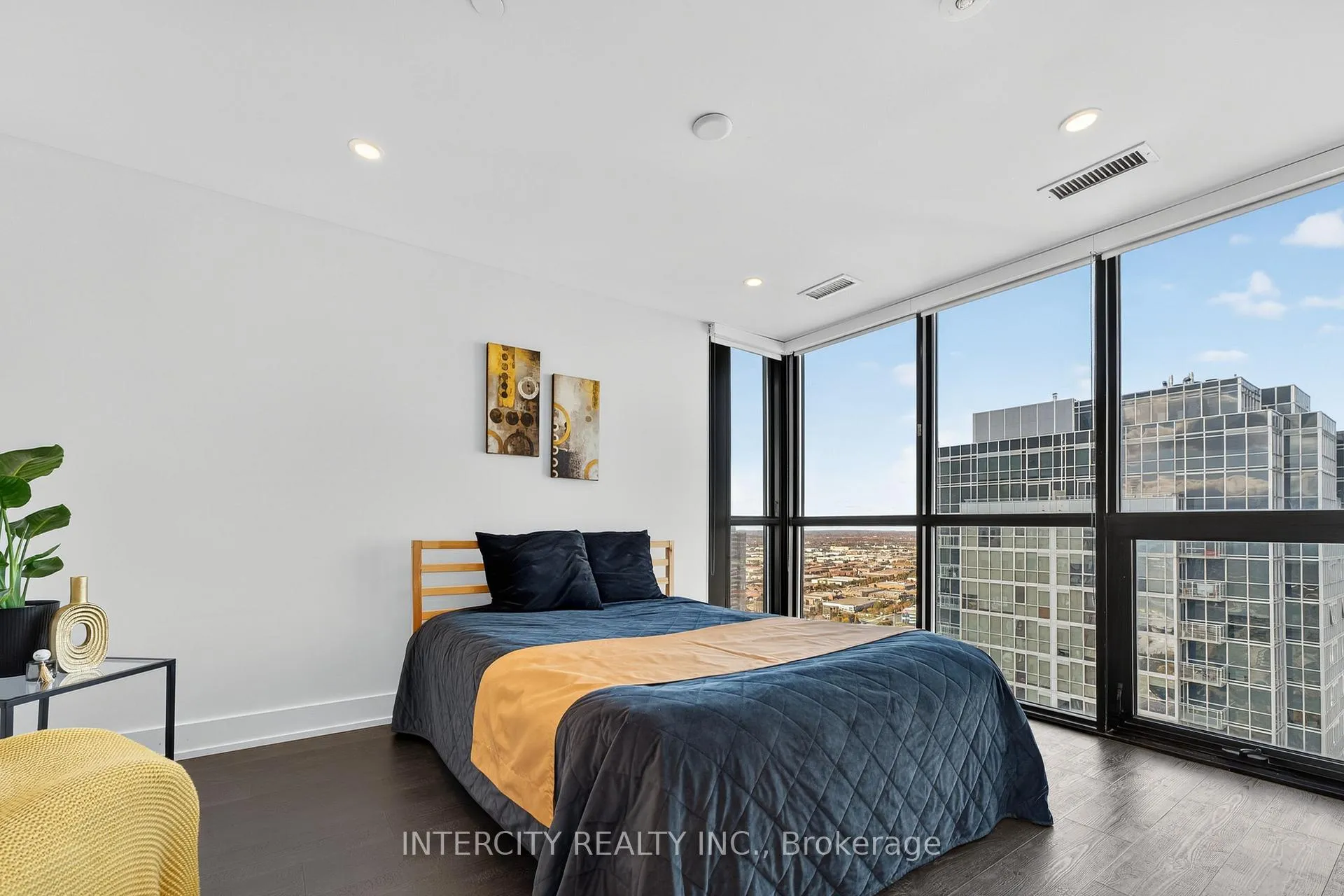 Photo 29 of Unit Ph05, 2910 Highway 7 Road, Vaughan, Concord — HOMEH
