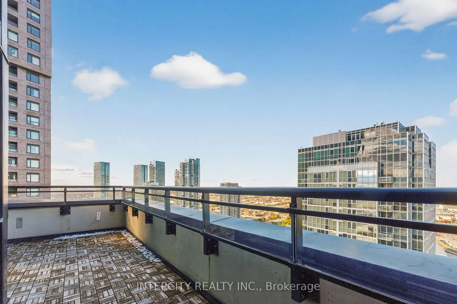 Photo 34 of Unit Ph05, 2910 Highway 7 Road, Vaughan, Concord — HOMEH