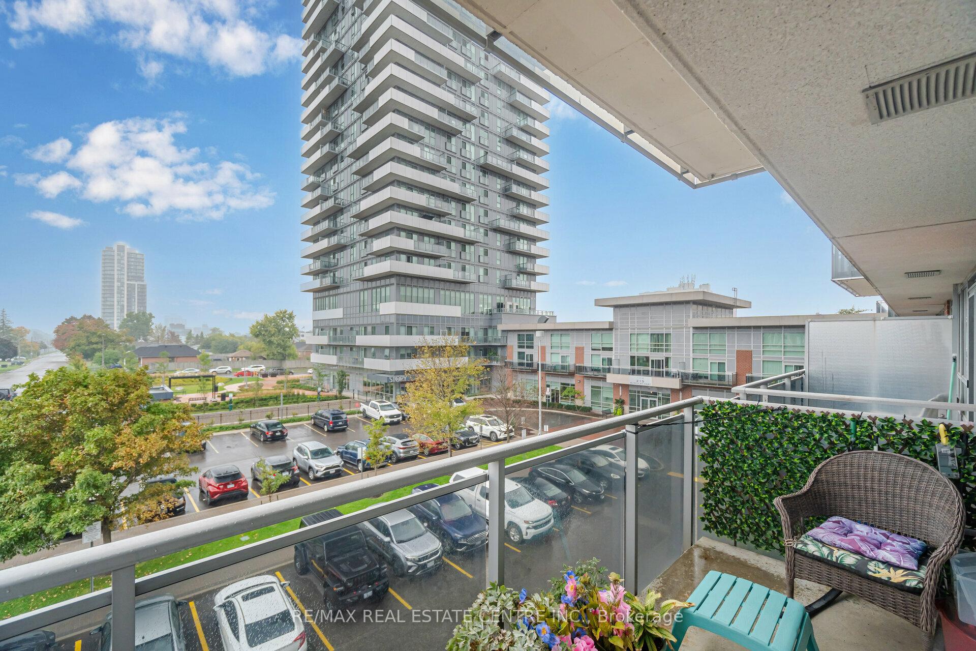 Photo 12 of Unit 304, 215 Queen Street E, Brampton, Queen Street Corridor — HOMEH