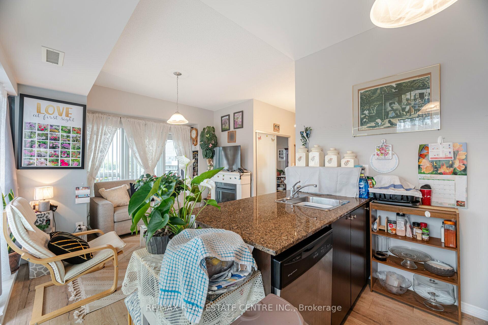 Photo 18 of Unit 304, 215 Queen Street E, Brampton, Queen Street Corridor — HOMEH
