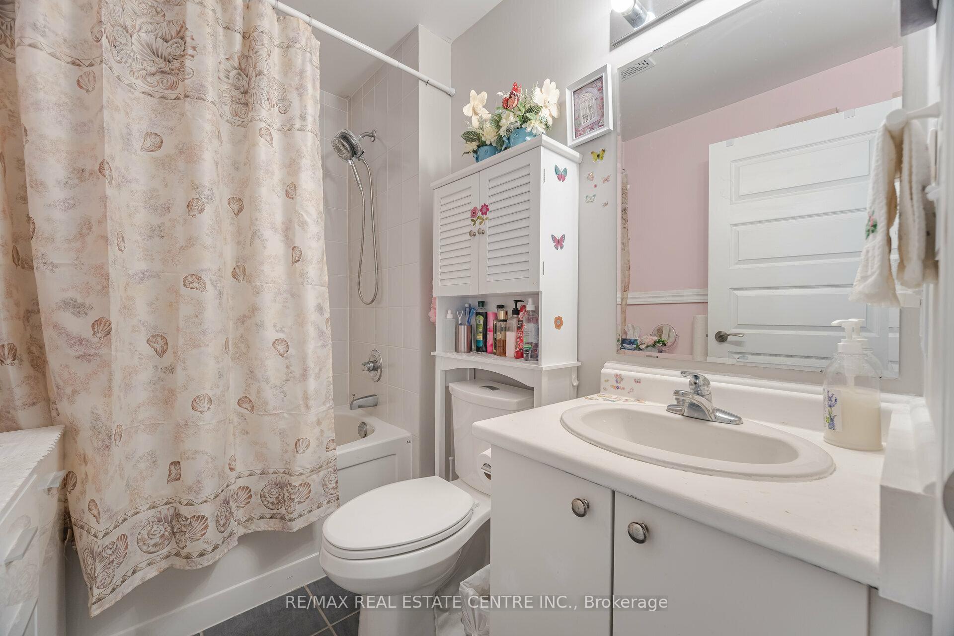 Photo 26 of Unit 304, 215 Queen Street E, Brampton, Queen Street Corridor — HOMEH