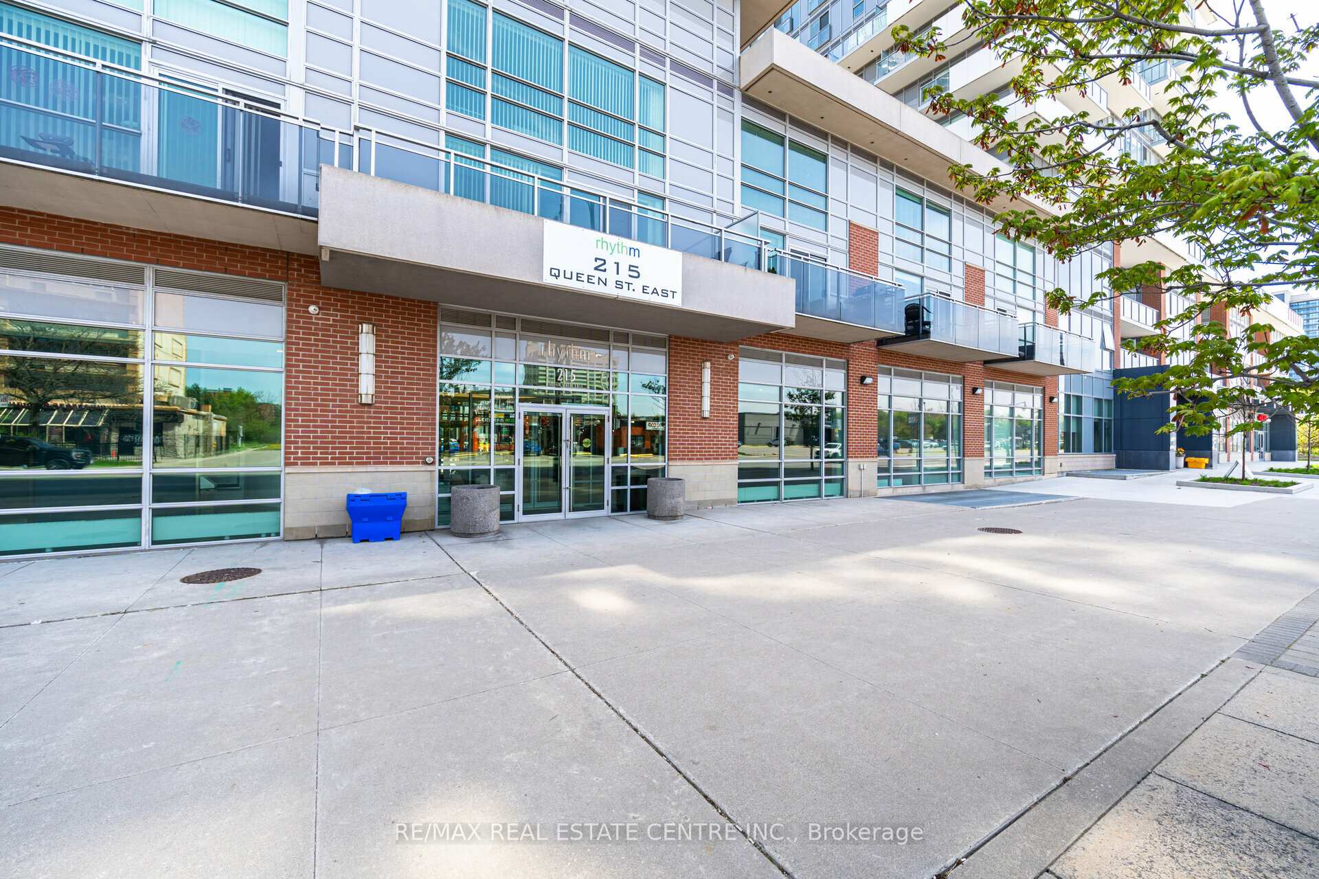 Photo 34 of Unit 304, 215 Queen Street E, Brampton, Queen Street Corridor — HOMEH