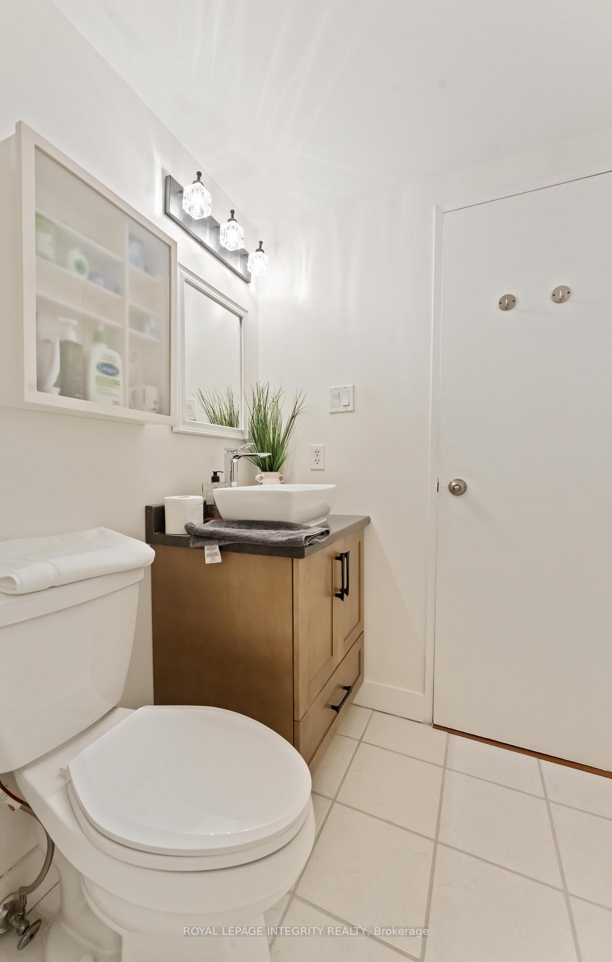 Photo 13 of Unit 408, 2000 Jasmine Crescent, Ottawa, Beacon Hill South — HOMEH